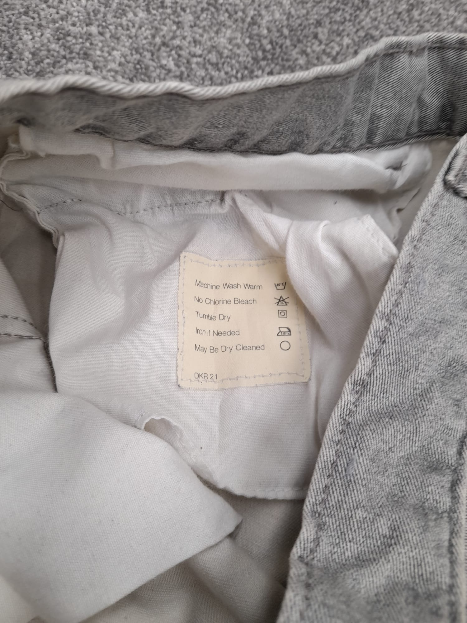 Levi's Grey Denim Pleated Trousers Fit 31" image 4