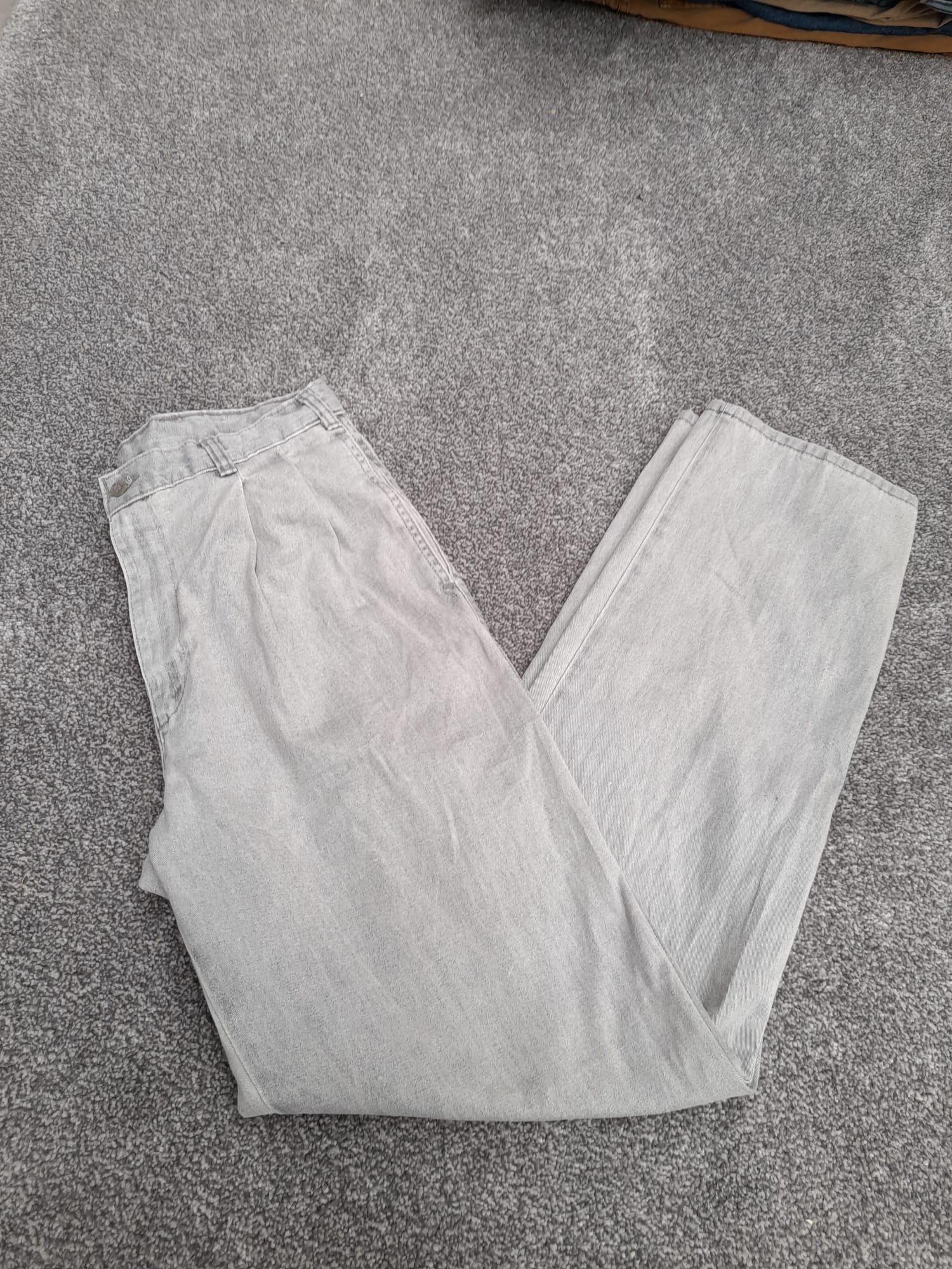 Levi's Grey Denim Pleated Trousers Fit 31" image 7