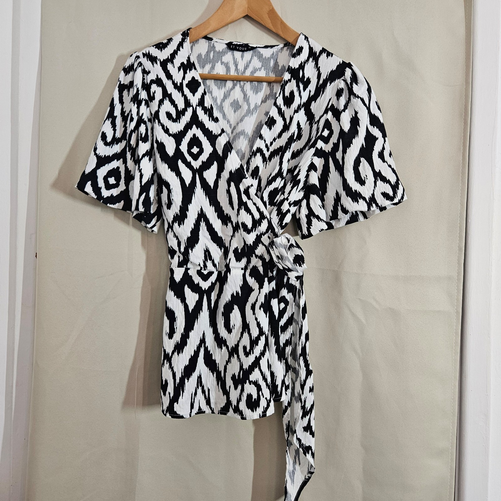 ET VOUS Wrap Black & White Blouse UK 14