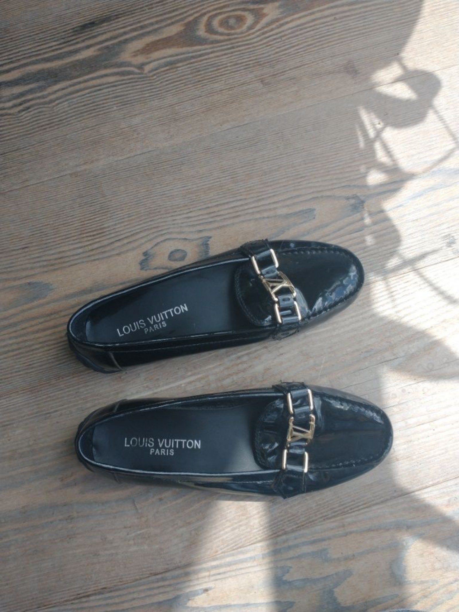Louis Vuitton Black Leather Loafers Size 40/40,5