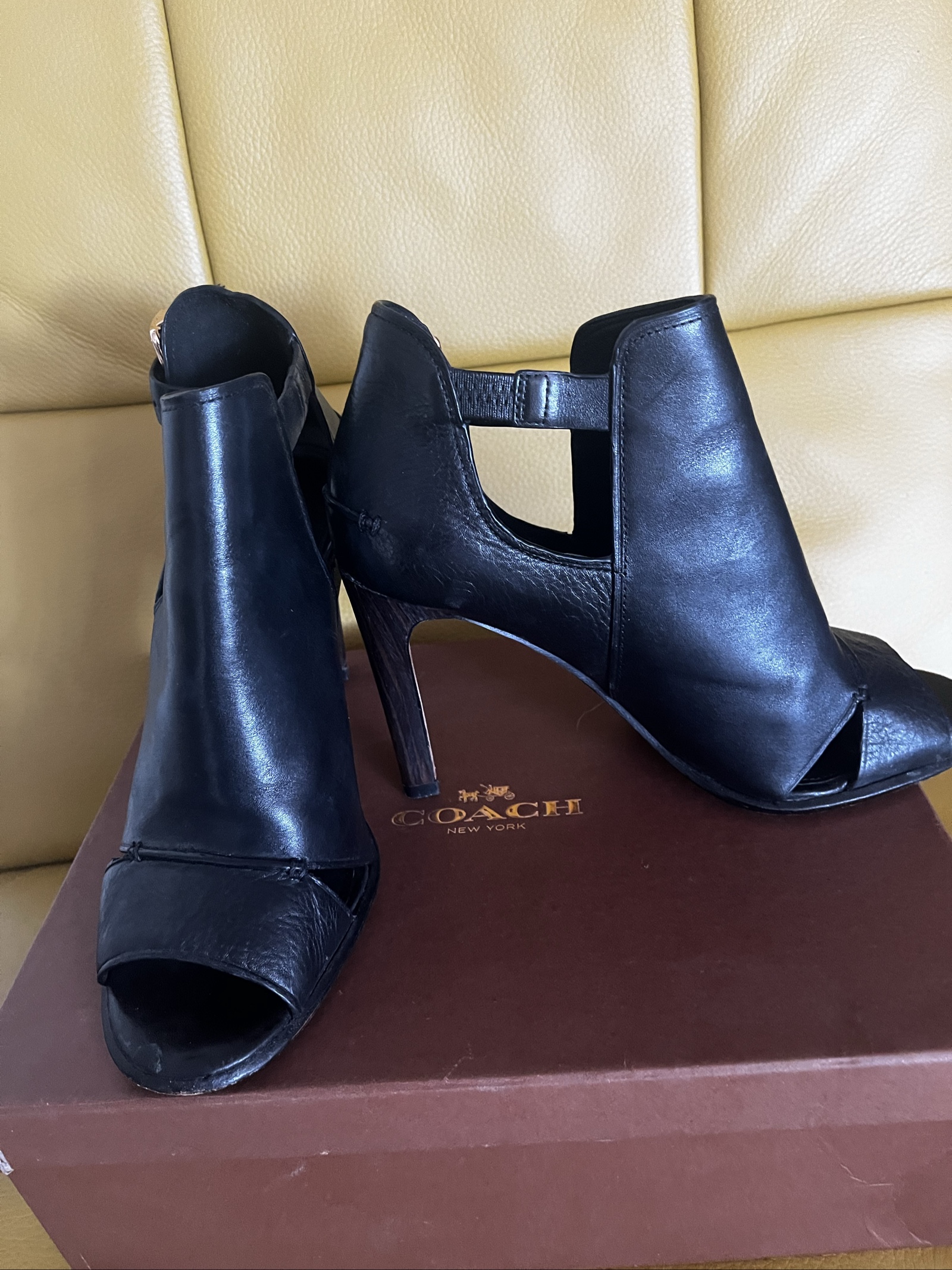 Coach Black Leather Peep Toe High Heel Sandals UK 6