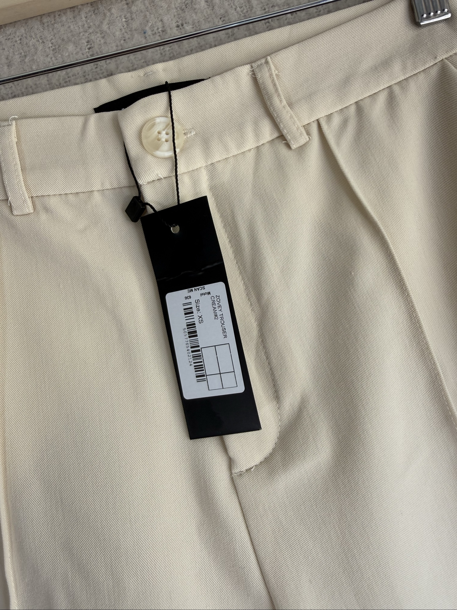 Motel Cream Zovey High Waisted Trousers XS Split Hem Stylish Detail image 3