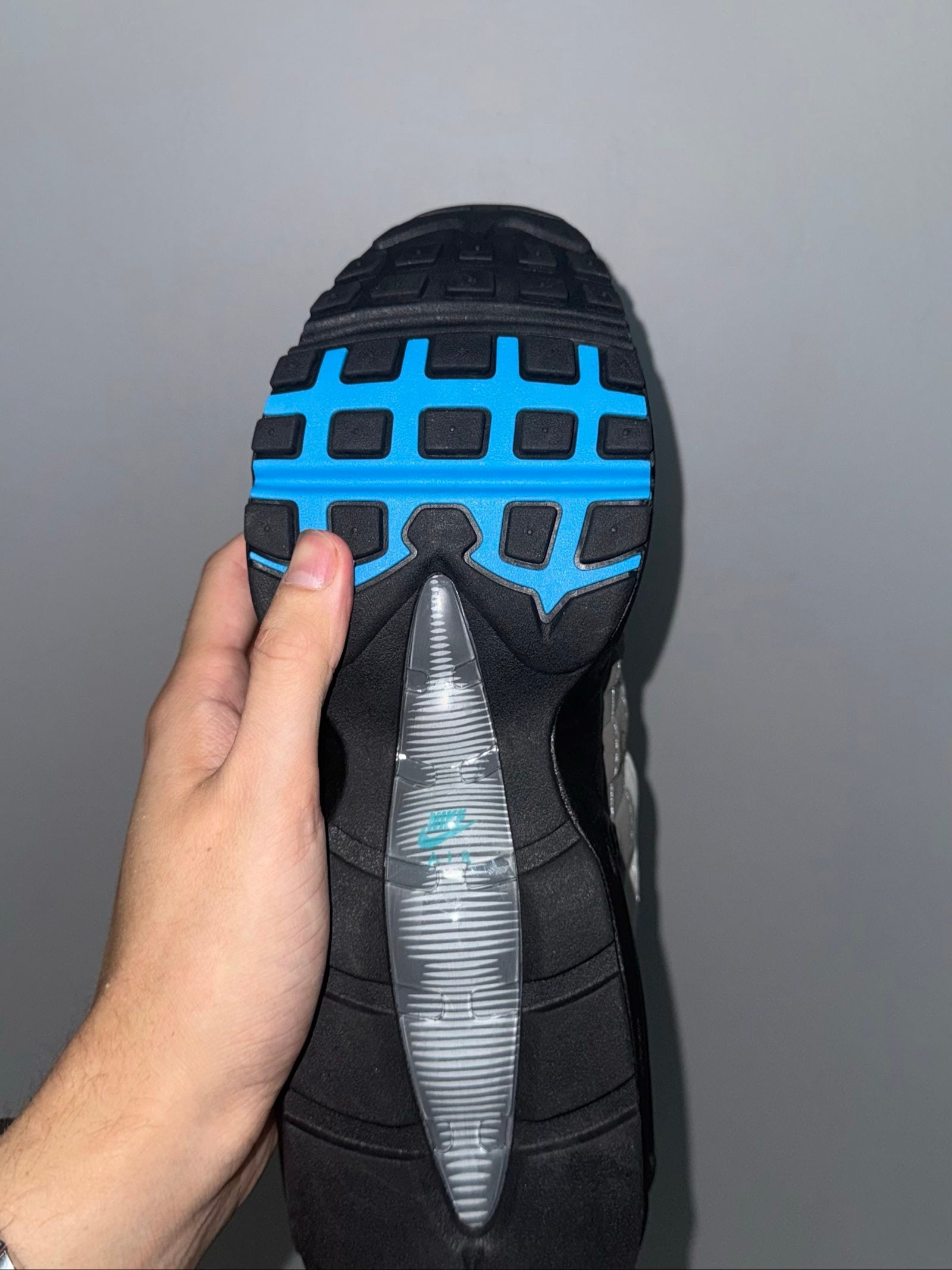Nike White, Grey & Black and blue Air Max 95 Trainers UK 9 image 5