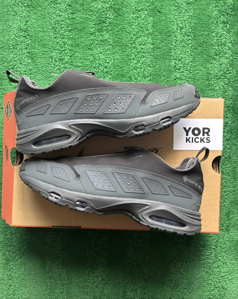 UK Wmns 10 Nike Air Max SNDR GTX | Black & Dark Smoke Grey FZ4238-001 | New