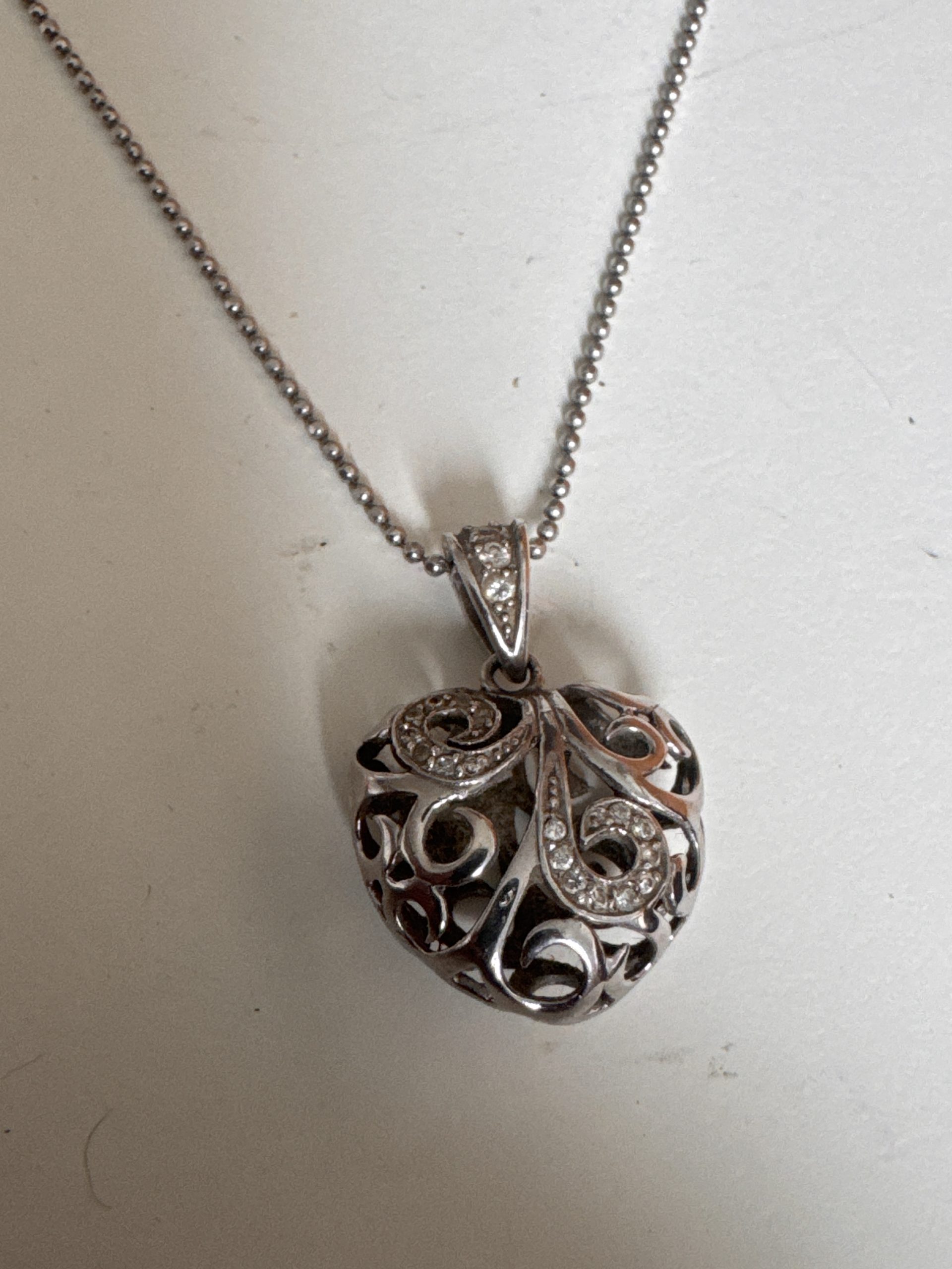 Echt 925 Silver Heart Pendant Necklace with Rhinestones