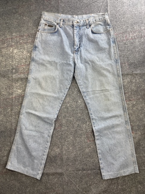 Wrangler Light Blue Denim Jeans Relaxed Fit Waist 31