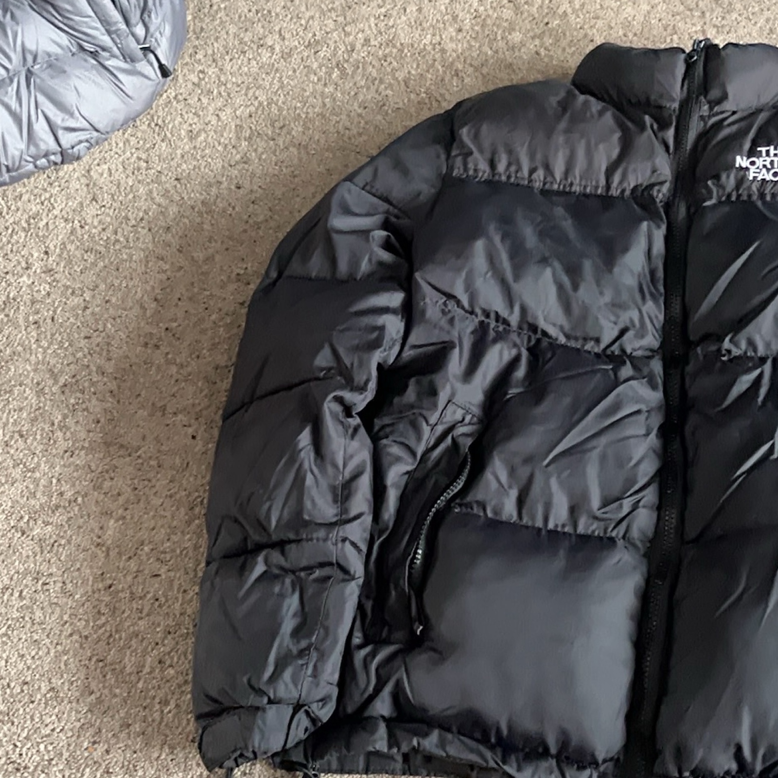 The North Face Black 700 Fill Down Puffer Jacket UK S image 4
