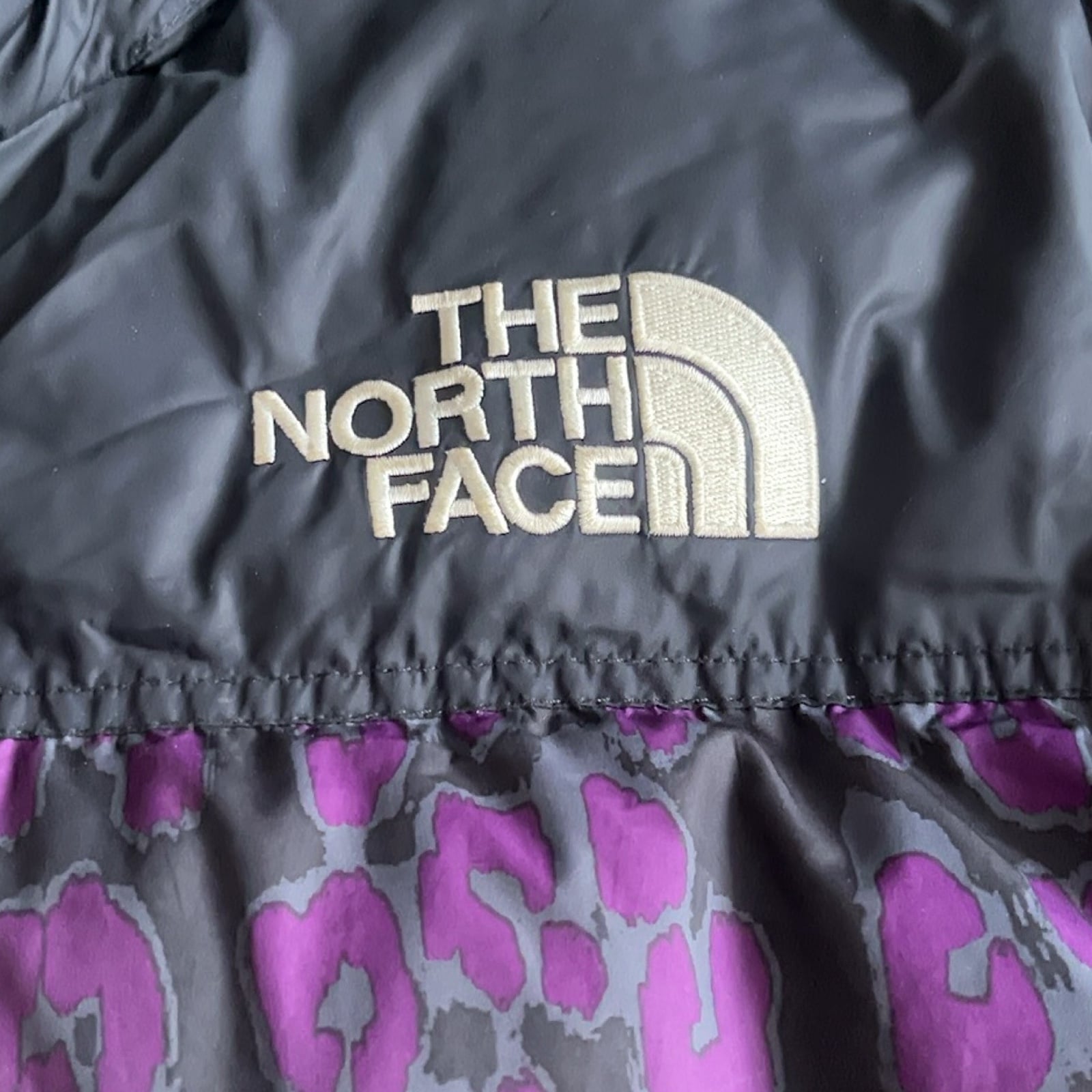 The North Face Purple Leopard Print Puffer Jacket UK S 700 image 3