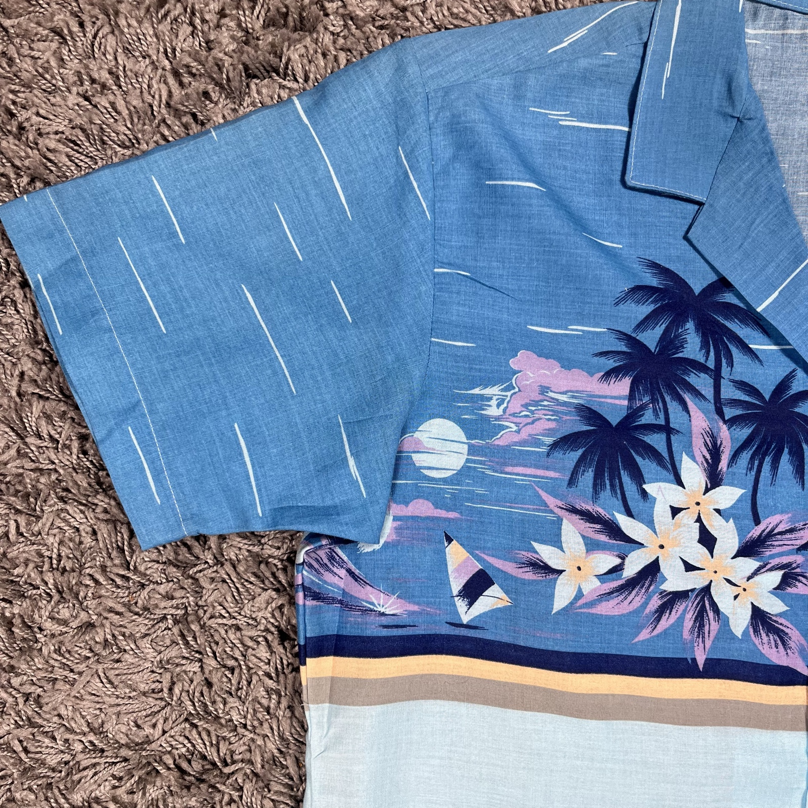 Sunforce Blue Floral Print Hawaiian Shirt Medium 50% Polyester image 3