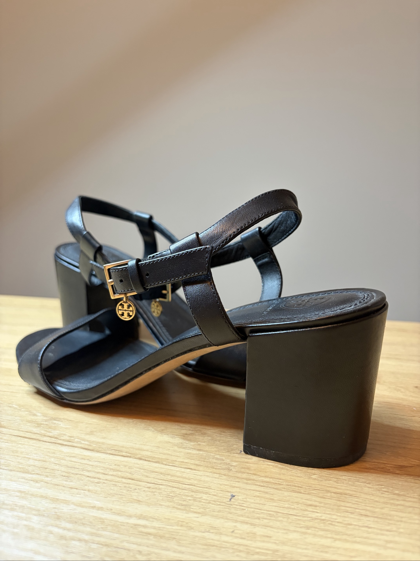 Tory Burch Black Leather Block Heel Sandals US 9M