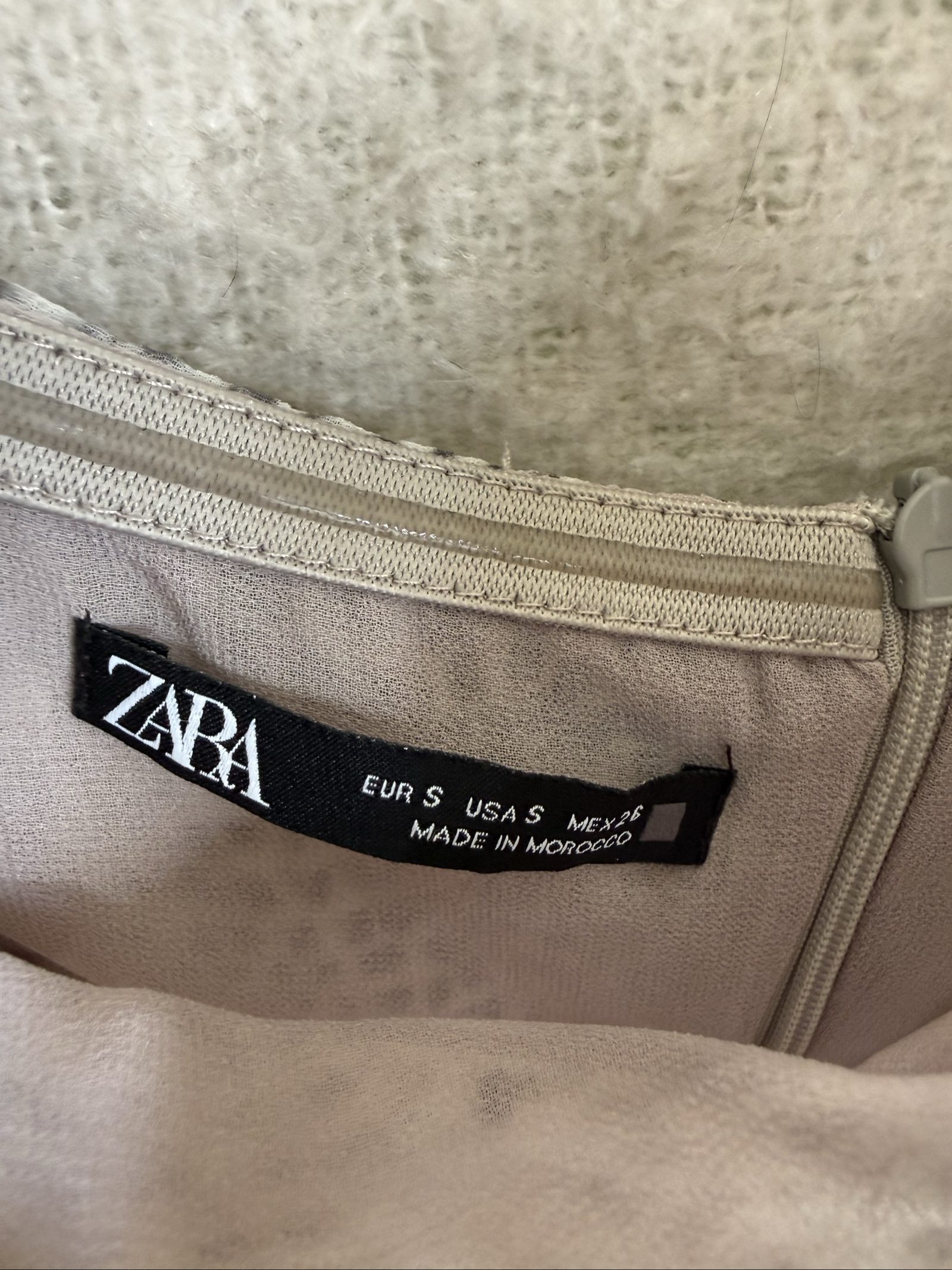 Zara Grey Snake Print One-Shoulder Mini Dress UK Small Ruffled Detail image 3