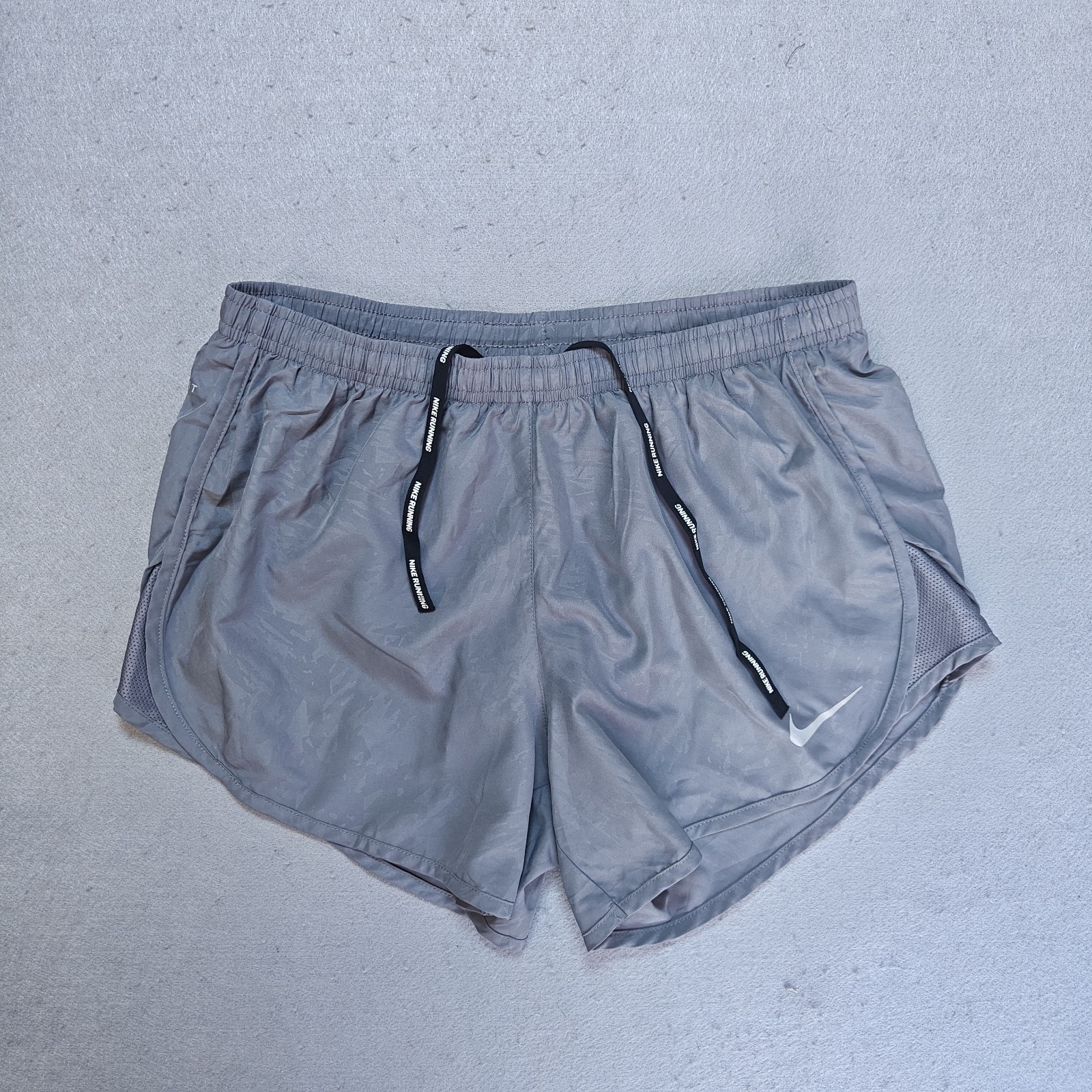 Nike Dri-Fit Running Shorts Activewear Womens Small Lightweight Breathable Grey