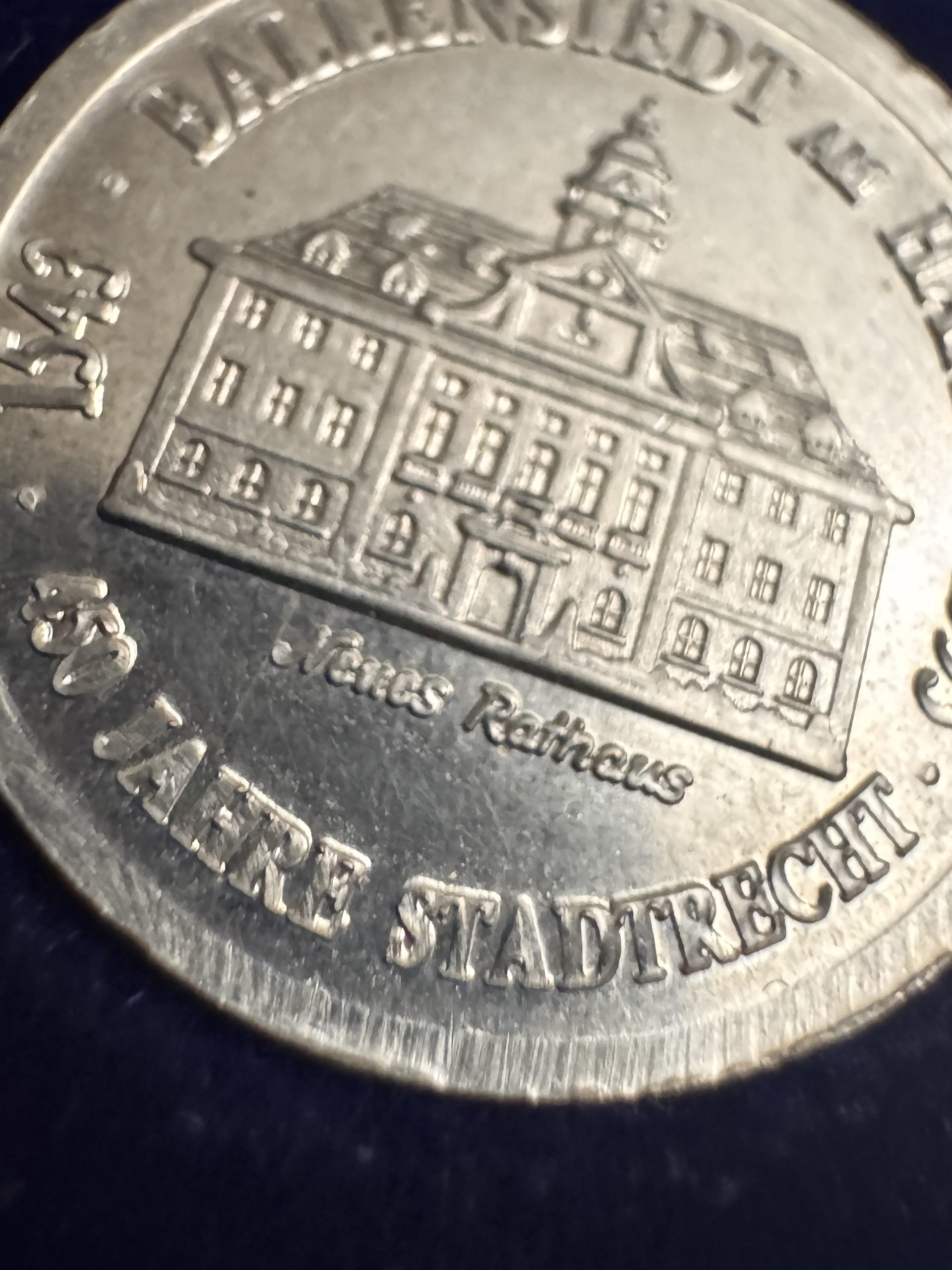 450 Jahre Stadtrecht Ballenstedt Am Harz 1993 Commemorative Coin image 4