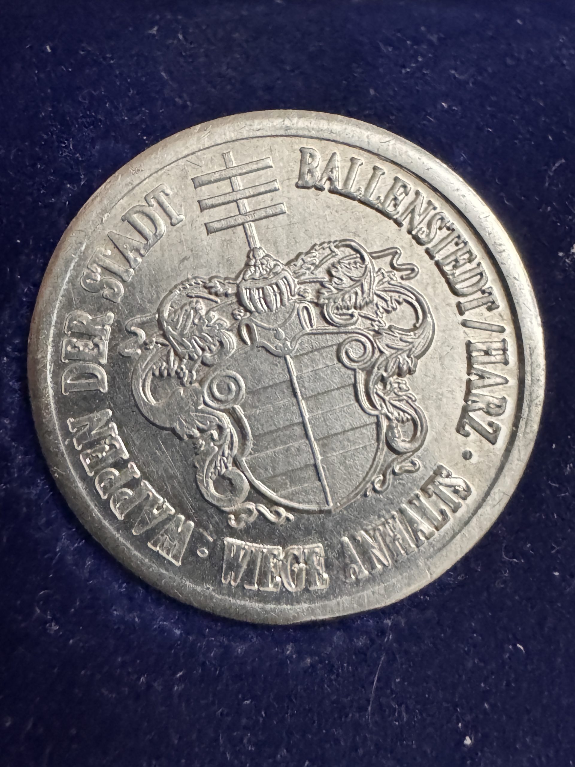 450 Jahre Stadtrecht Ballenstedt Am Harz 1993 Commemorative Coin image 9
