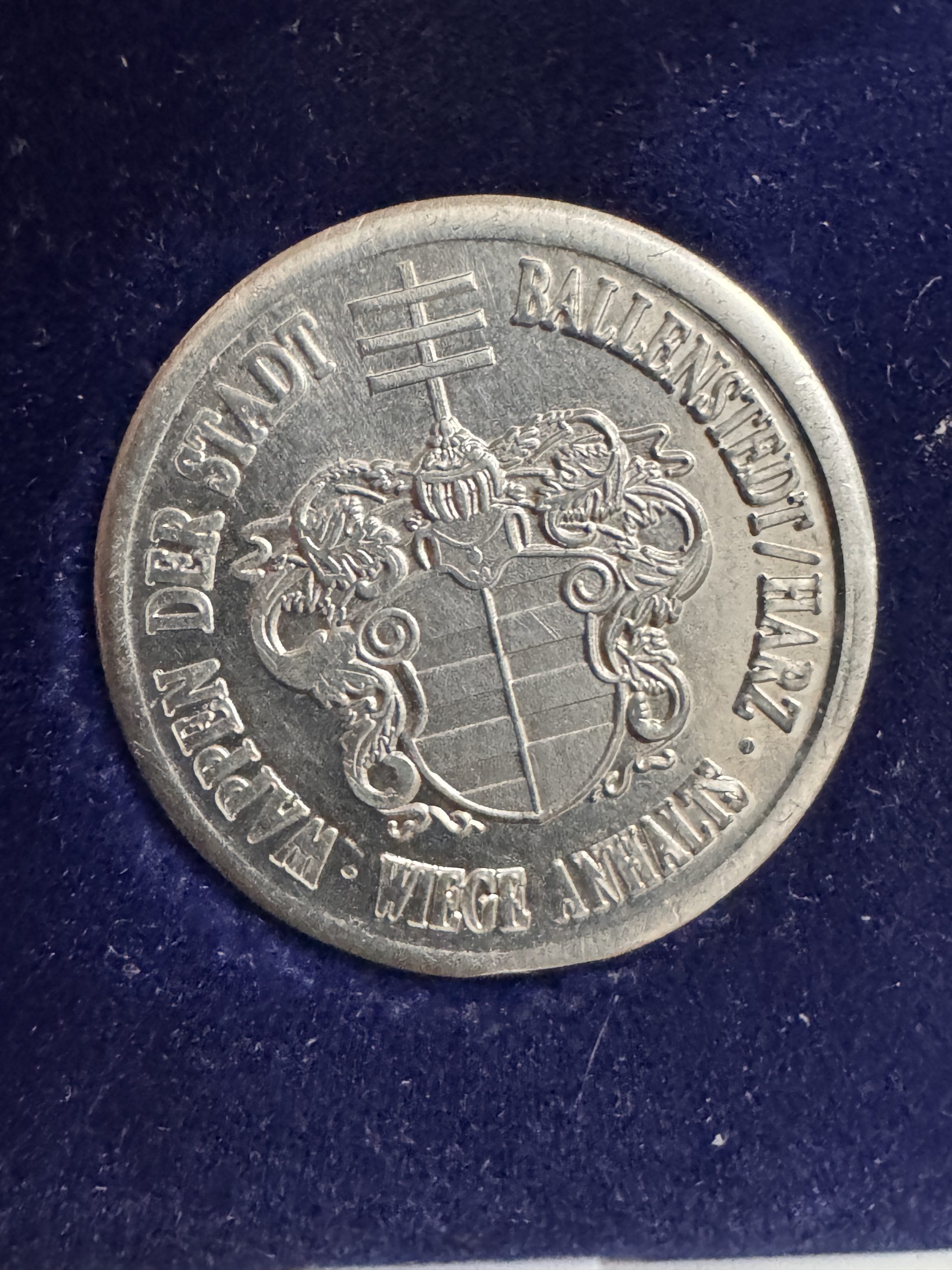 450 Jahre Stadtrecht Ballenstedt Am Harz 1993 Commemorative Coin image 10
