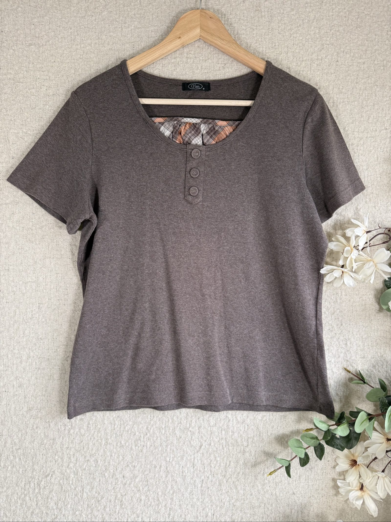 Bm Brown Soft Knit Button Front Casual Short Sleeve Top Medium Stylish