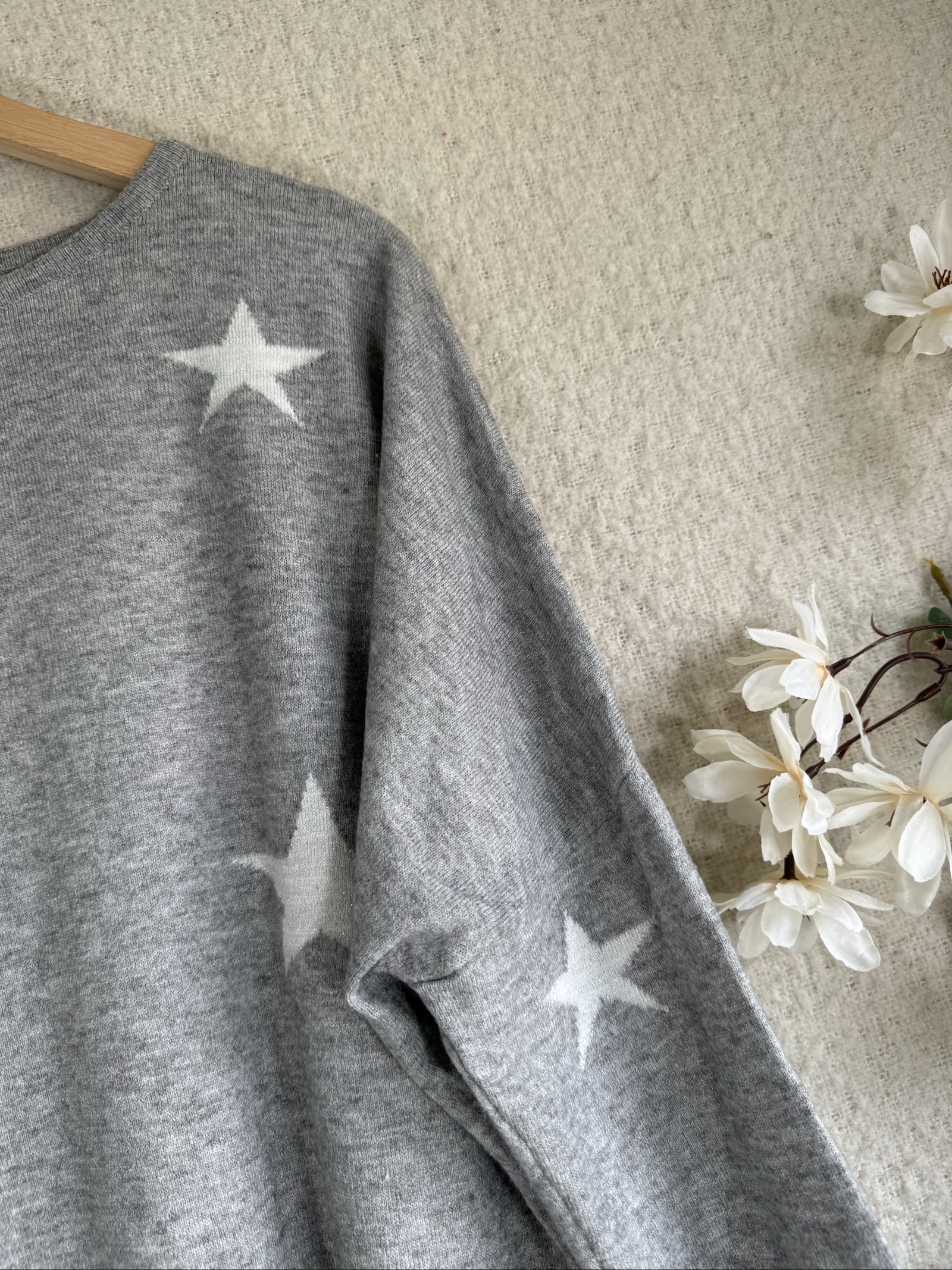 Apricot Grey & White Star Print Jumper Medium Lightweight Knit Sweater image 2