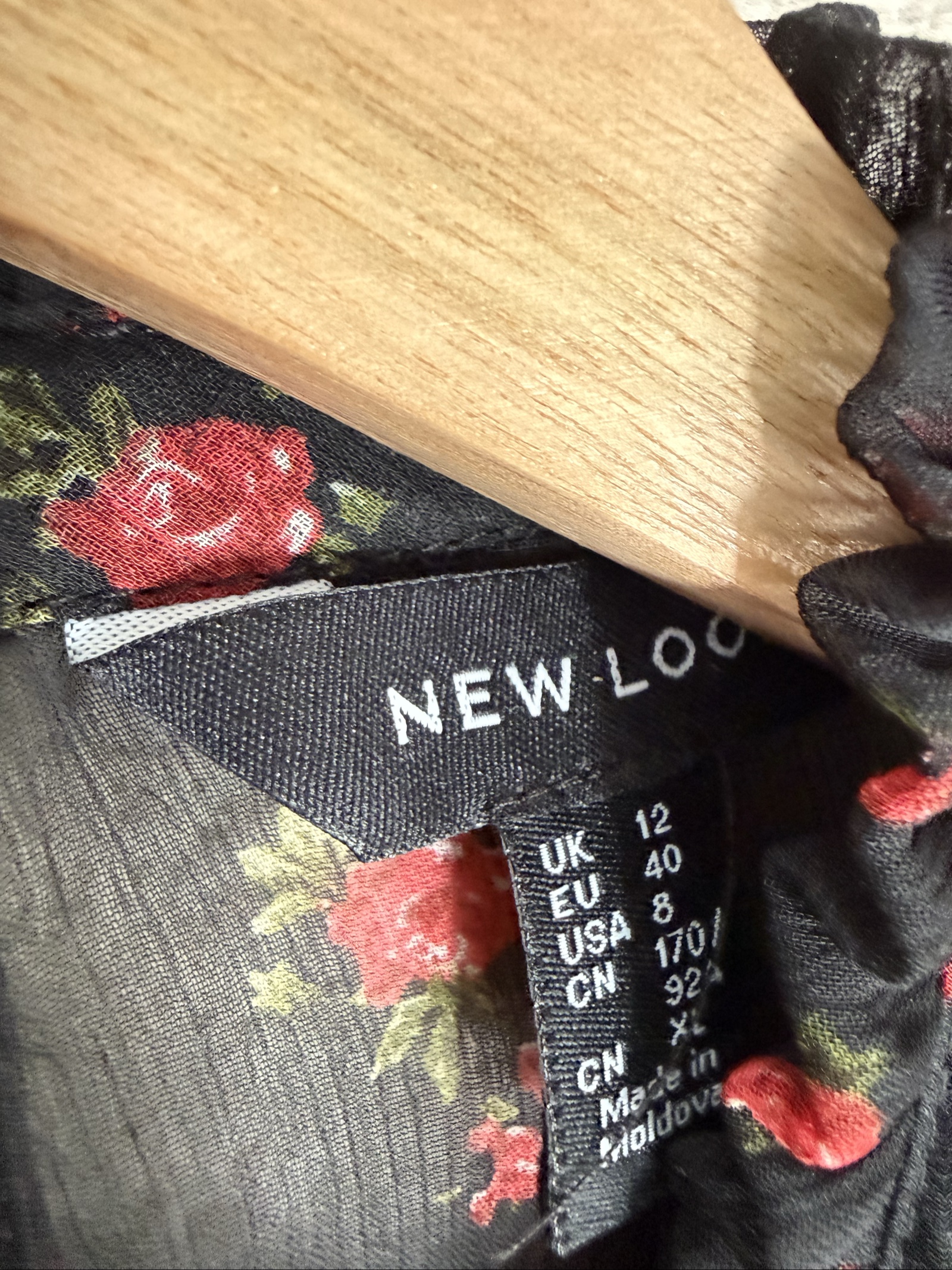New Look Black & Red Floral Sheer Puff Sleeve Blouse UK 12 Lightweight