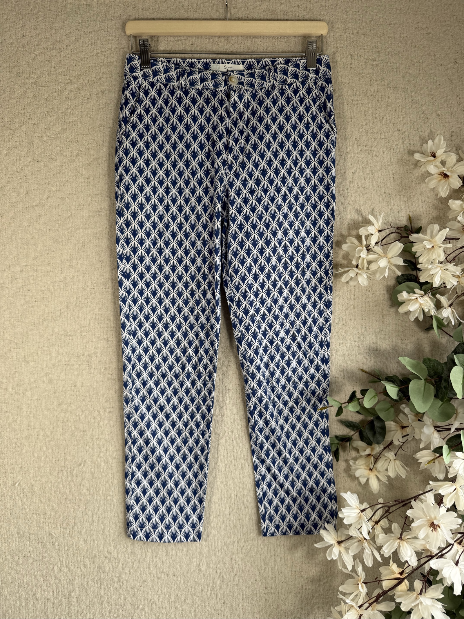 Sarah John Blue & White Patterned Cotton Elastane Trousers UK 10 Small Stylish