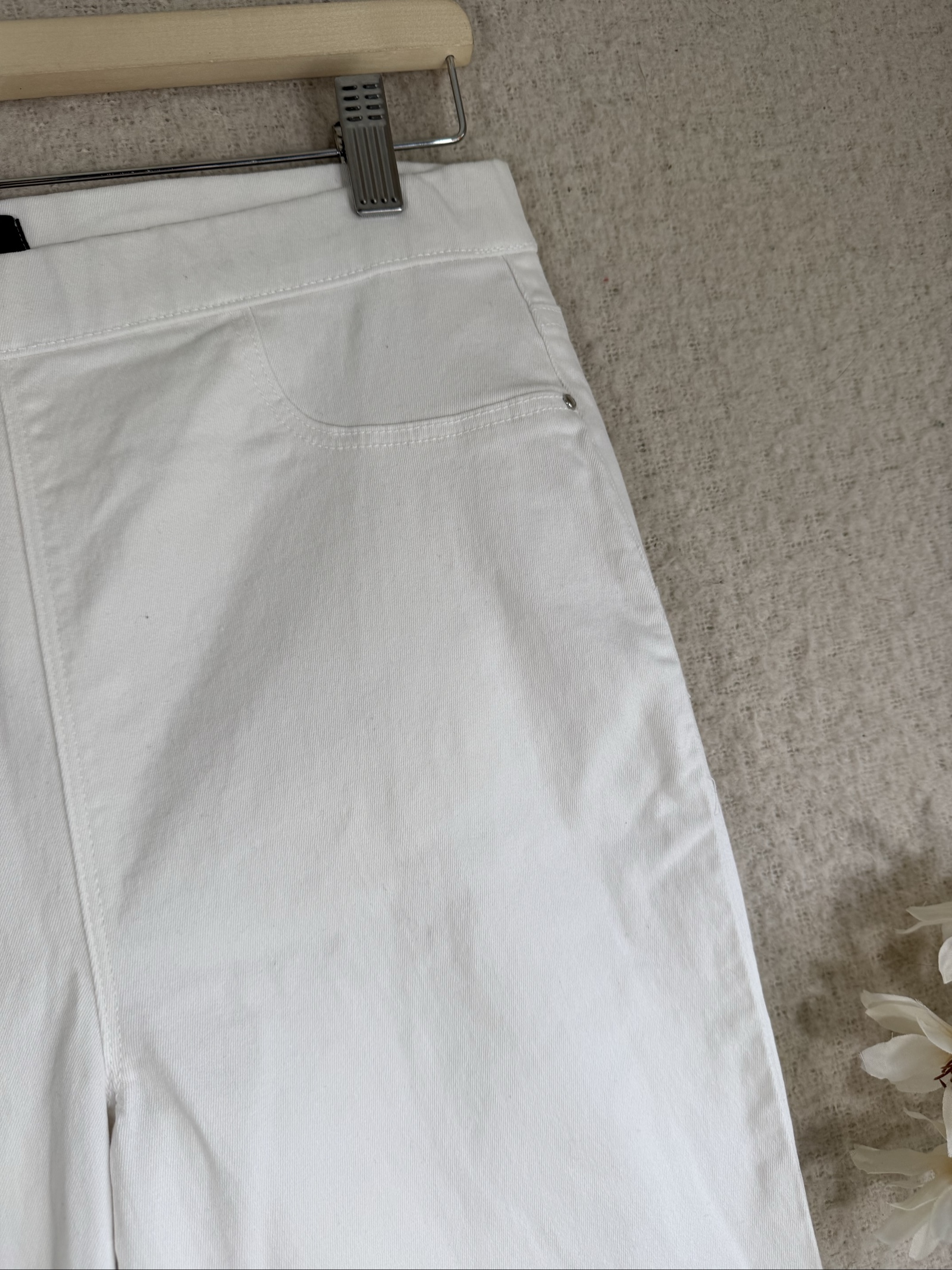 Denim White Skinny Jeans Women Size 12 Cotton Blend Stretch Stylish image 2