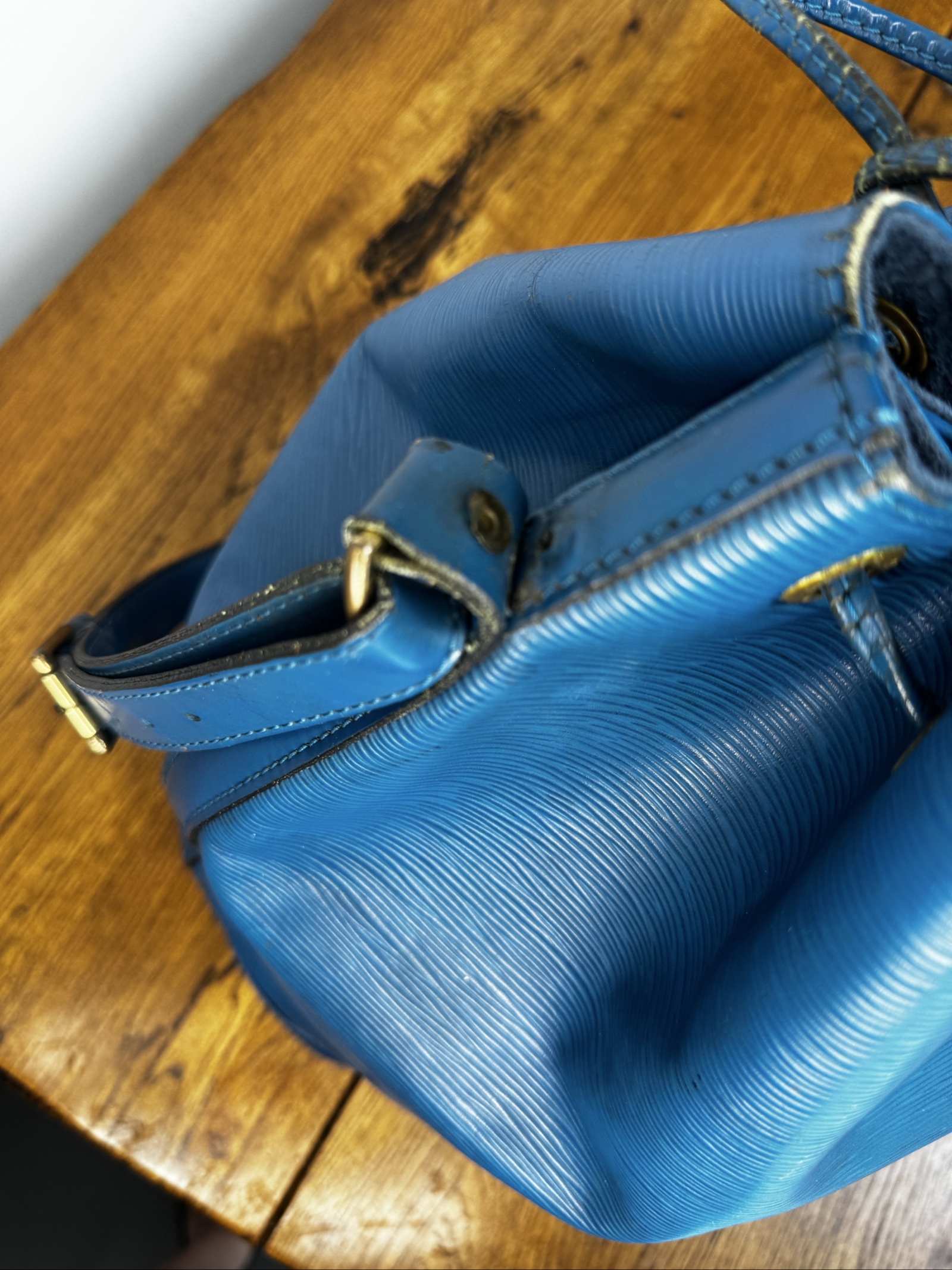 Louis Vuitton Blue Epi Leather Noe Bucket Bag Drawstring image 6