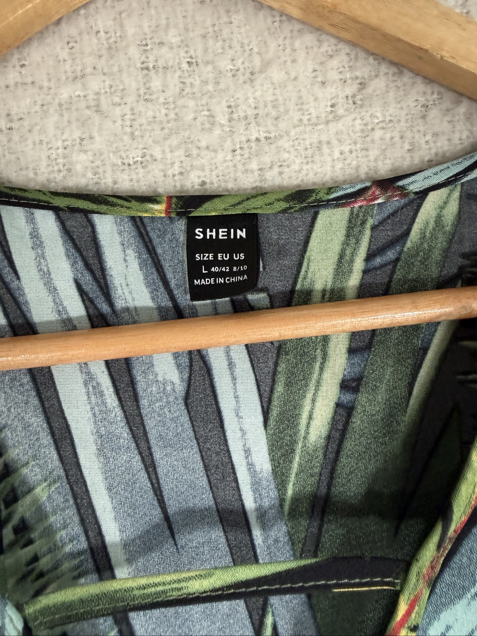 Shein Green Leaf Print V-Neck Loose Fit Dress UK Large Tropical Style image 3