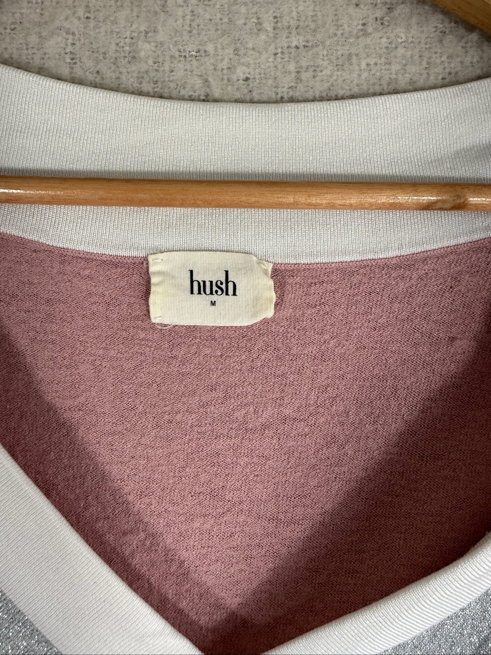 Hush Pink & White V Neck Sweater Medium Soft Blend Casual Knitwear image 2