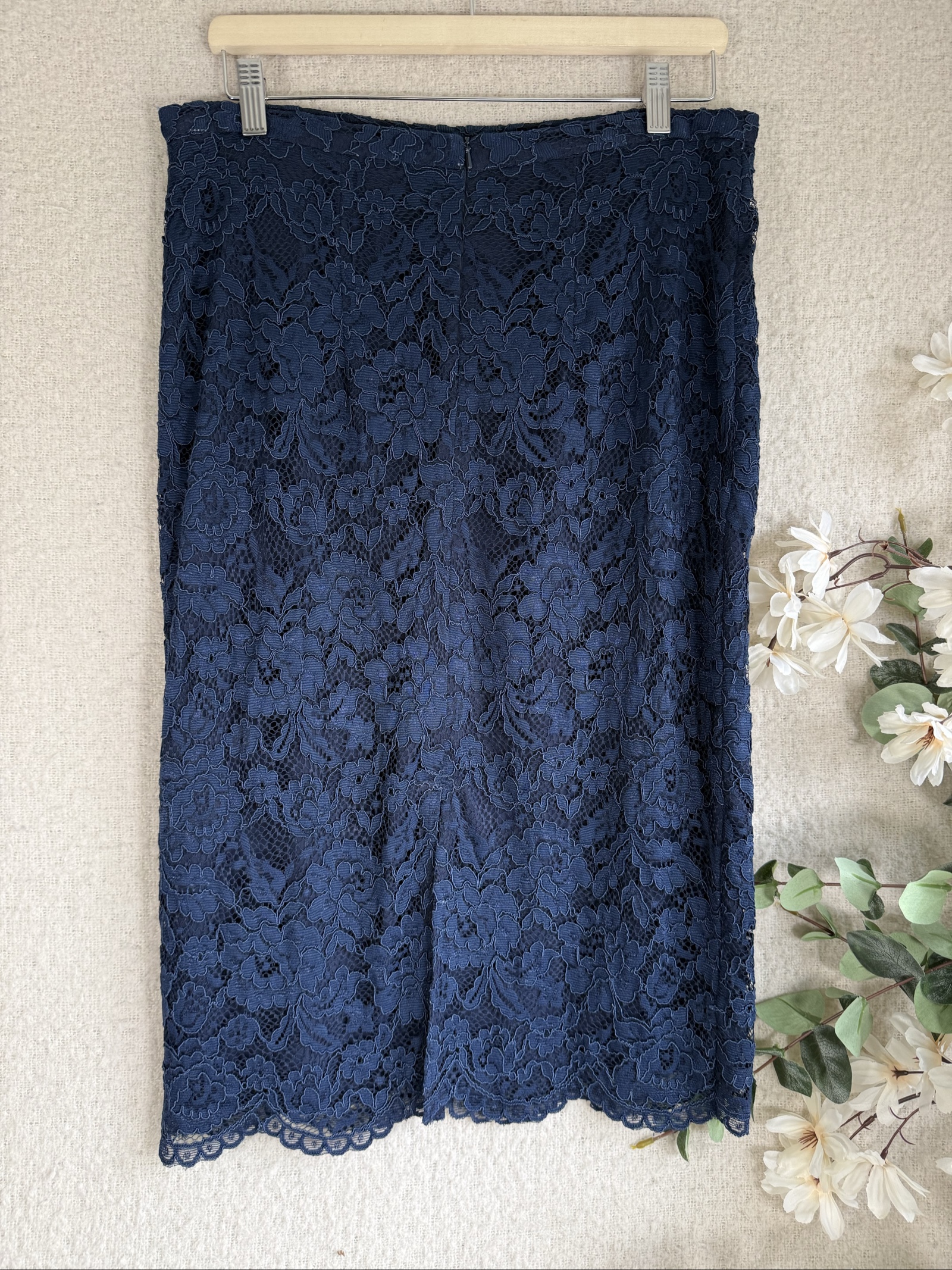 F&F Navy Blue Lace Pencil Skirt UK 12 Elegant Floral Overlay Occasion image 4