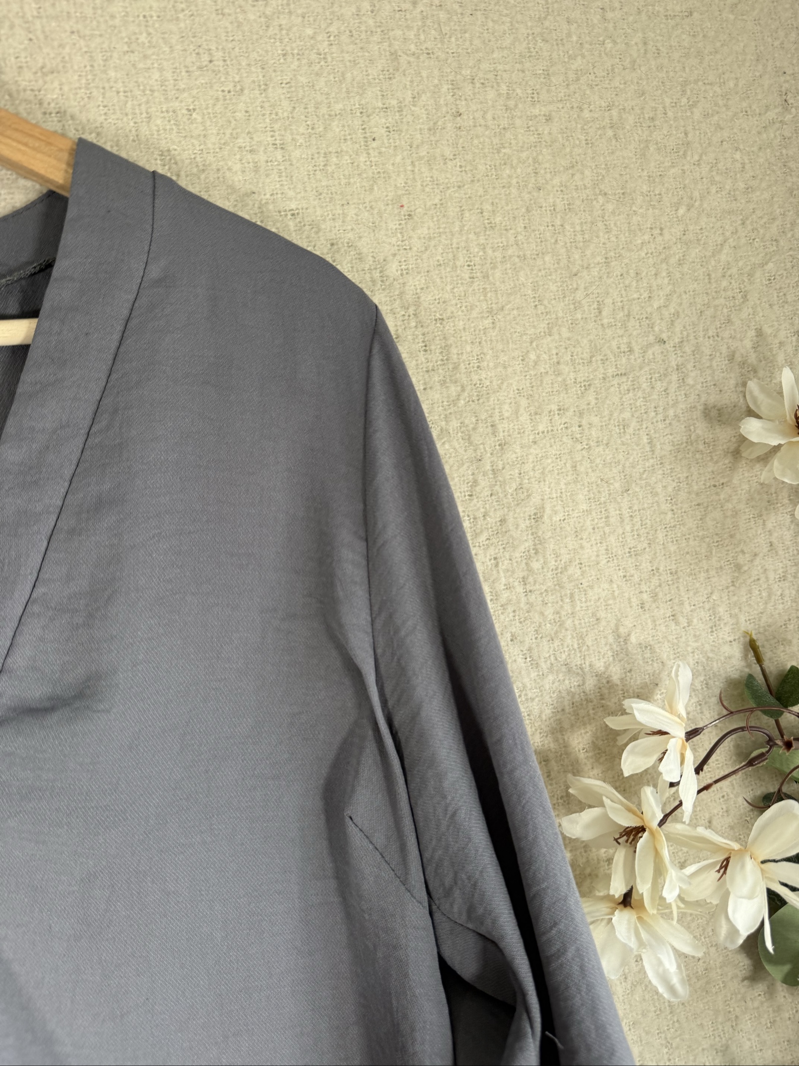 New Look Grey Button Front V Neck Jacket UK 14 Elegant Lightweight Top image 2