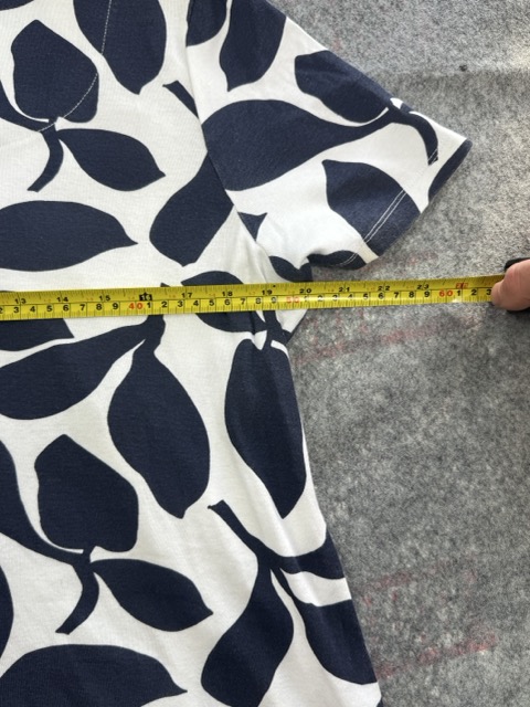 Bonmarche White & Navy Leaf Print Top 18 image 6