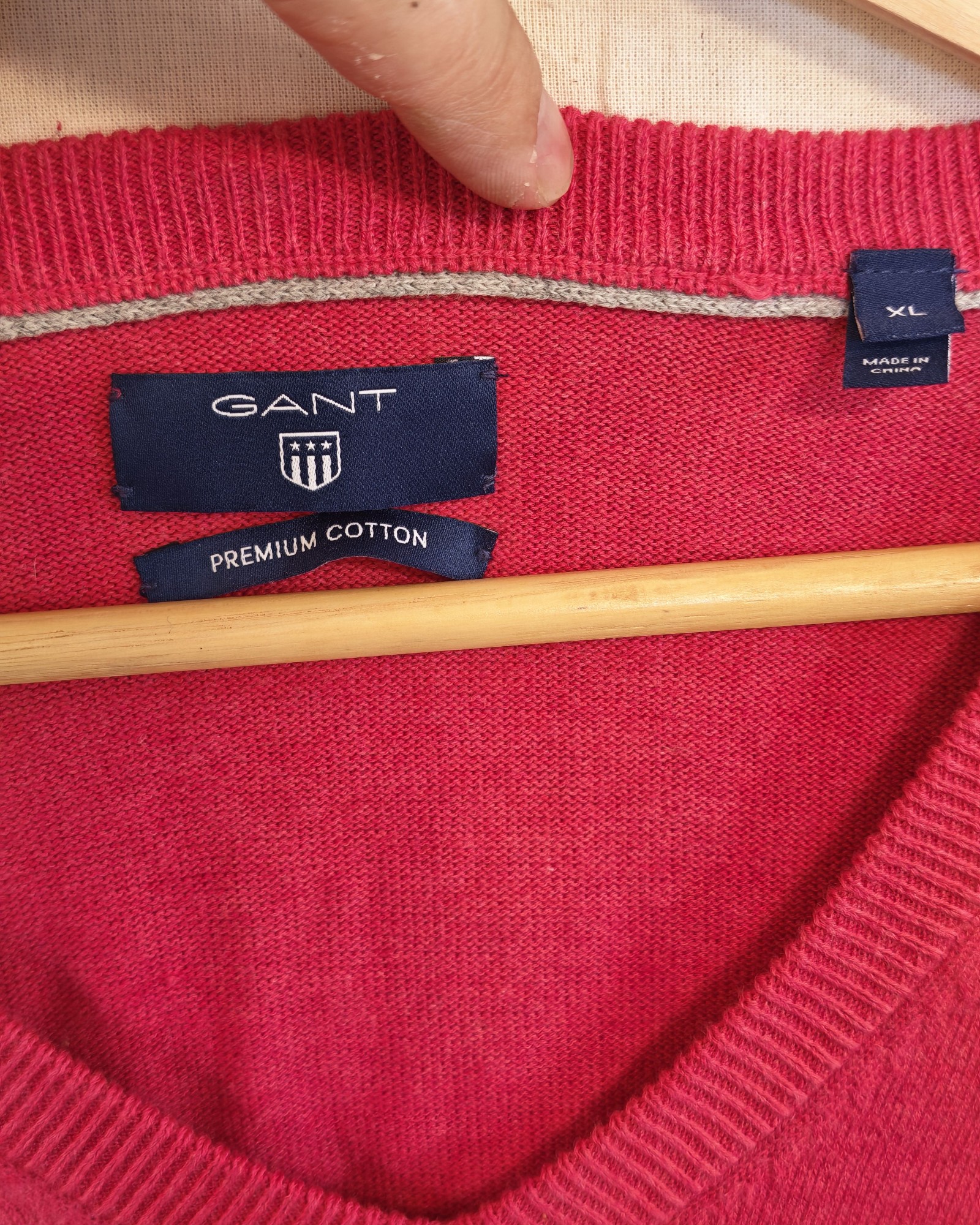 Gant Red Cotton V-Neck Jumper XL image 2