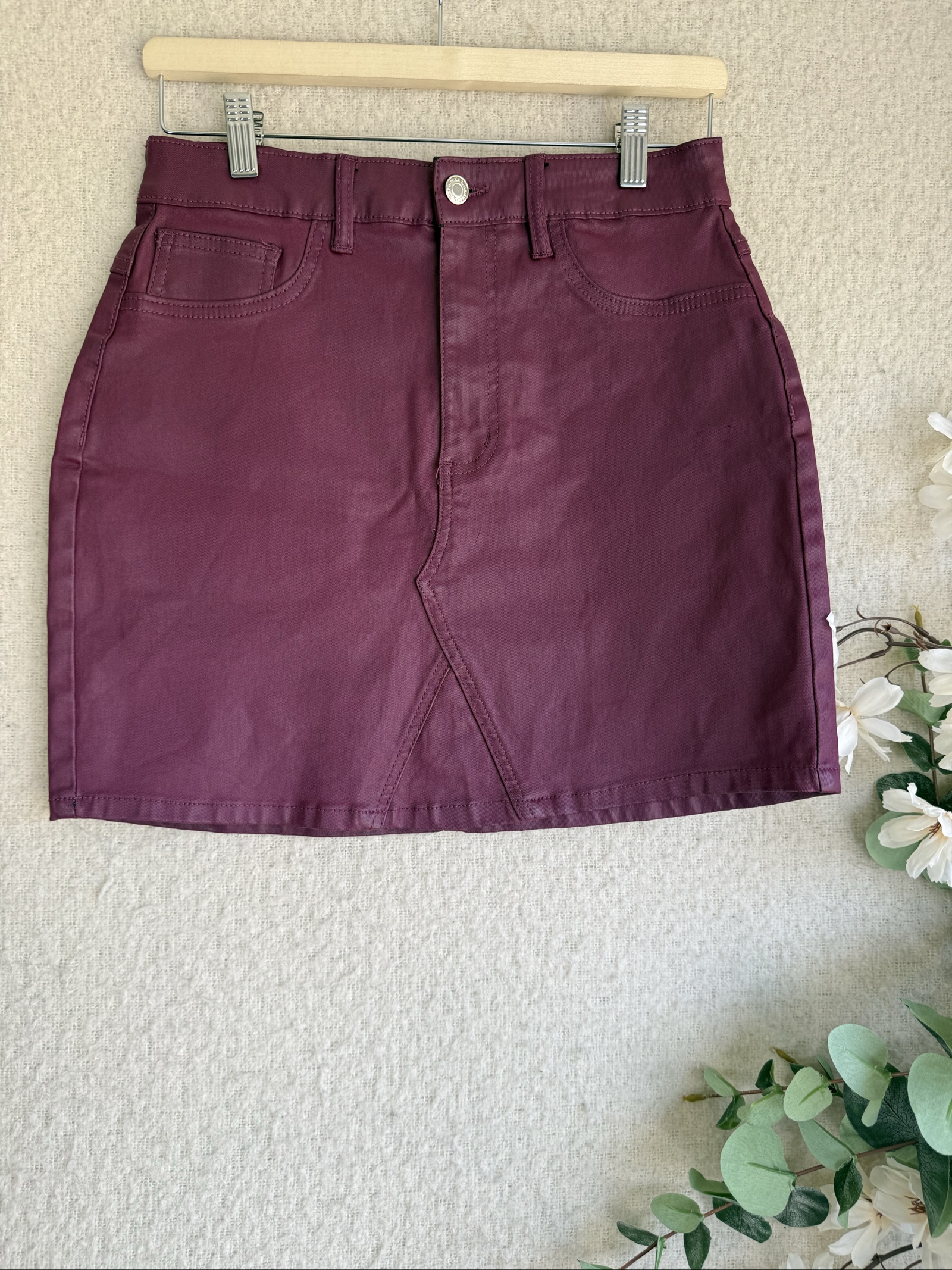 Primark Cares Burgundy Denim Mini Skirt UK 12 Stylish Casual Essential