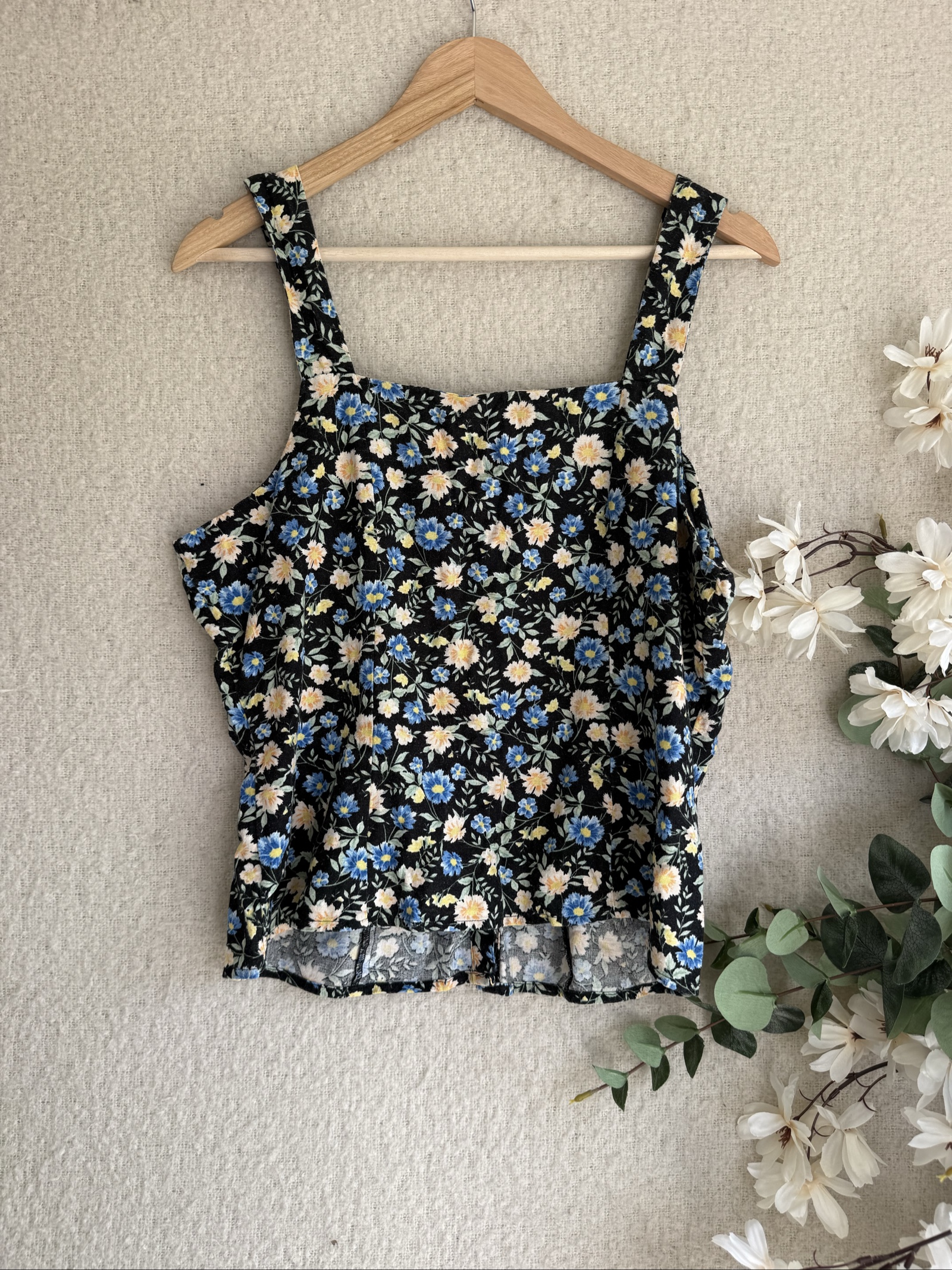 V Black & Blue Floral Button Front Summer Top UK Medium Floral Print image 5