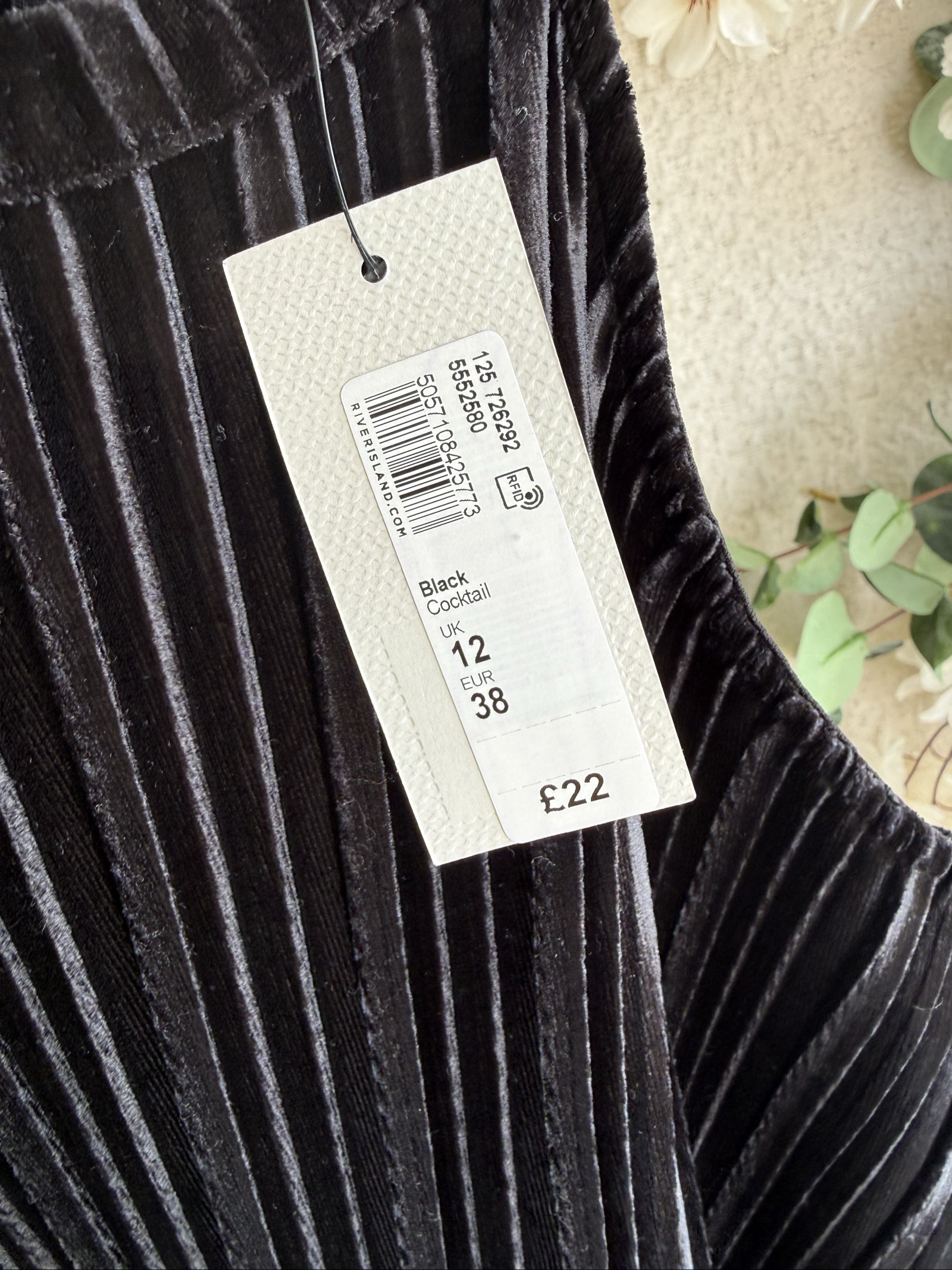 River Island Black Velvet Pleated Vest Top UK 12 Cocktail Elegant image 5