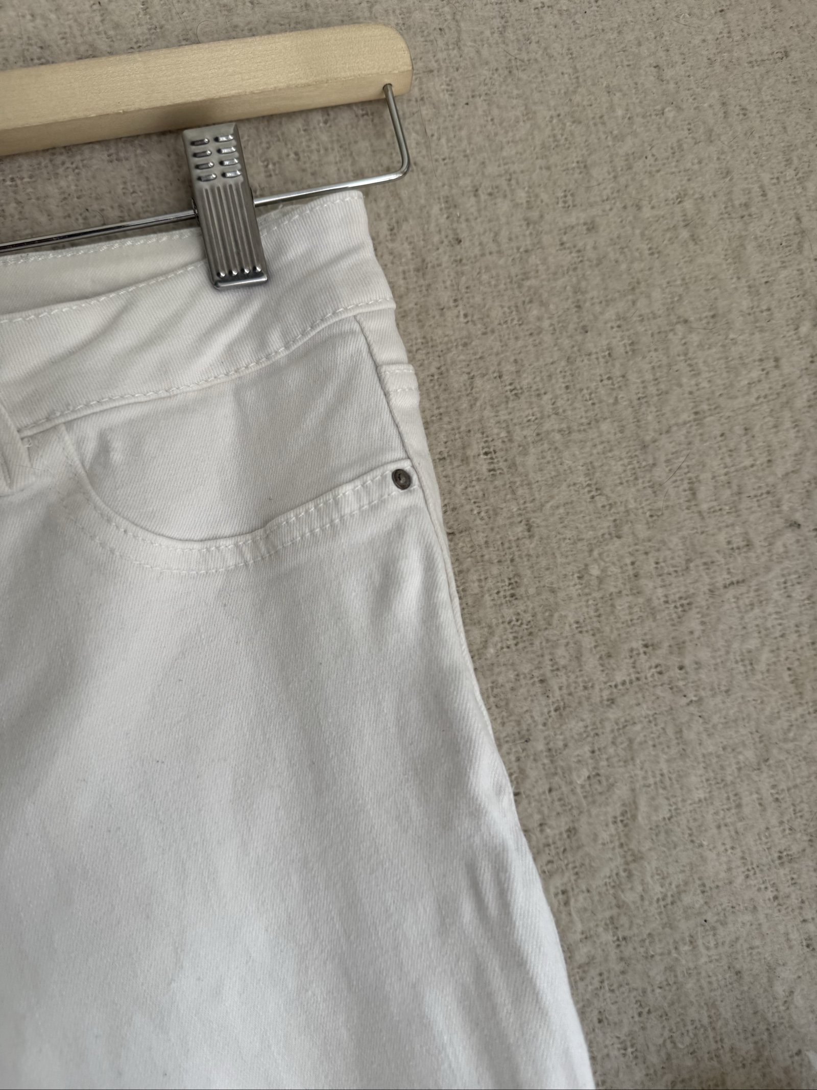 New Look White Skinny Jeans UK 10 Distressed Knee Denim Pants image 3