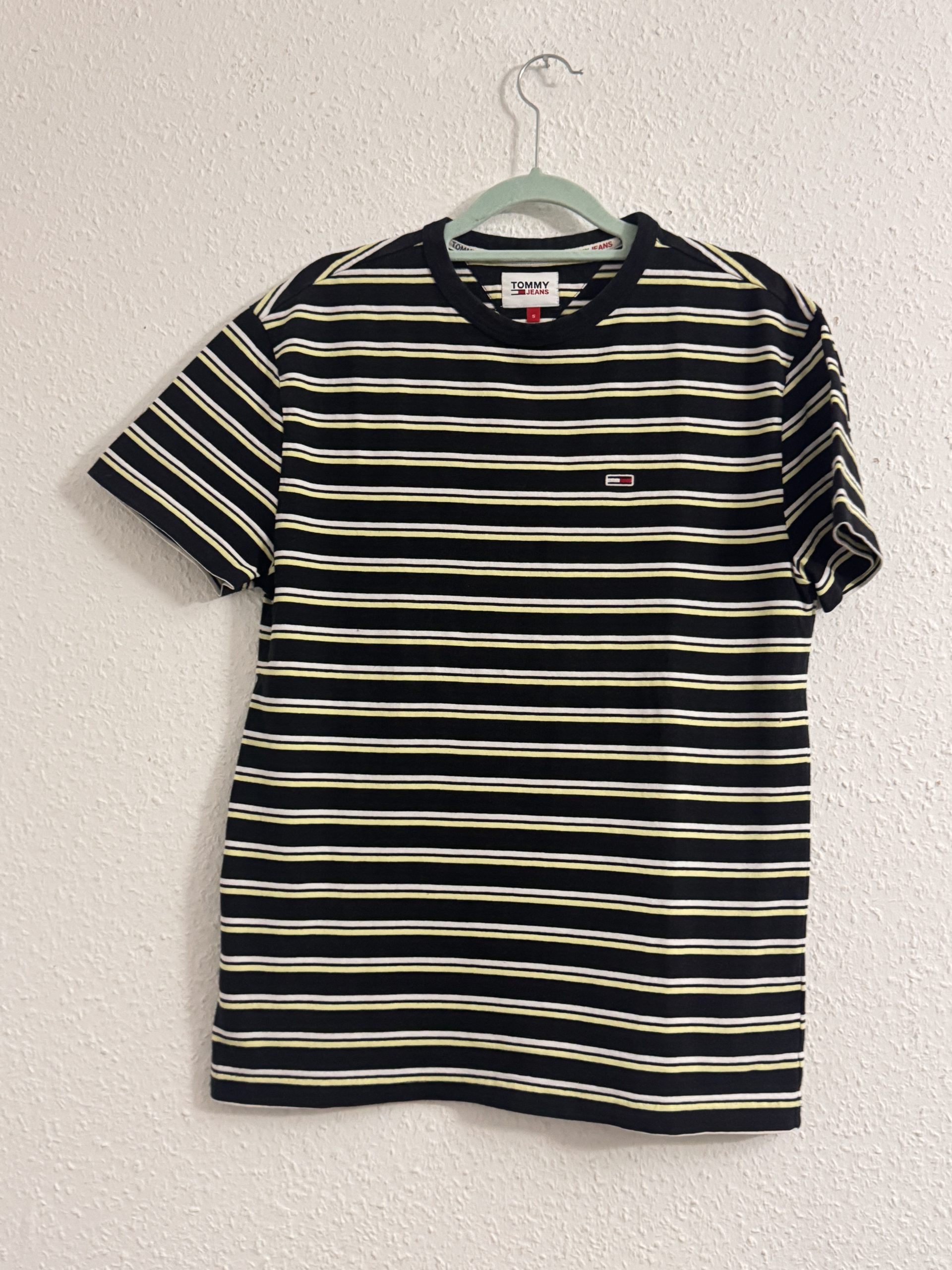 Tommy Jeans Black, White & Yellow Striped T-Shirt Small 2854