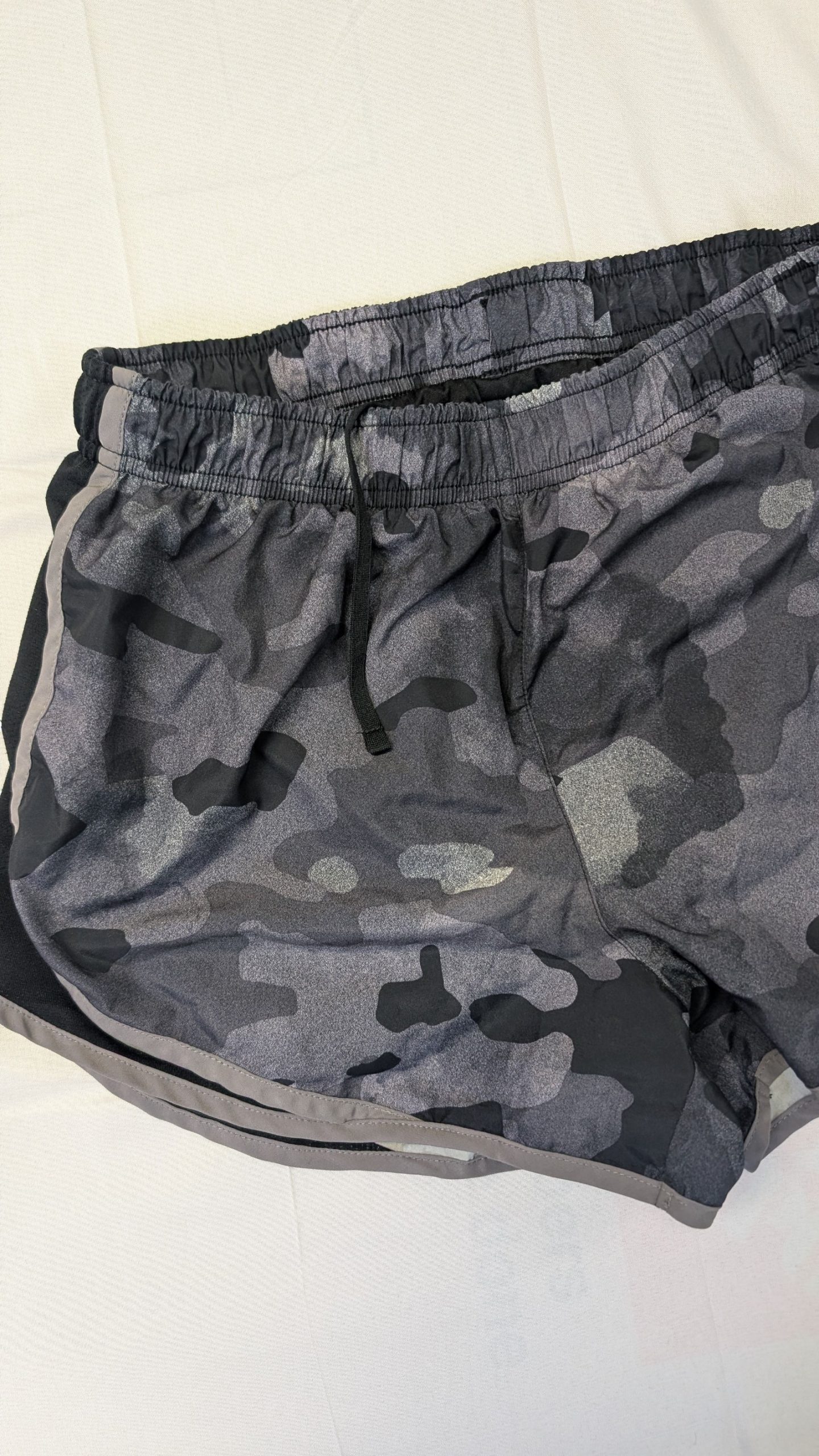 Nike Black & Grey Camo Dri-FIT Running Shorts Medium image 3