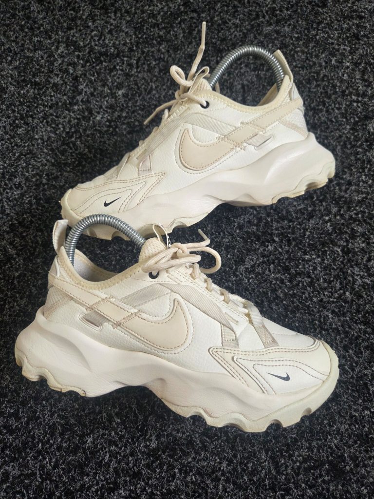 Nike TC 7900 “Sail” Women’s UK 4 Trainers DD9682-100 Chunky Everyday Shoes