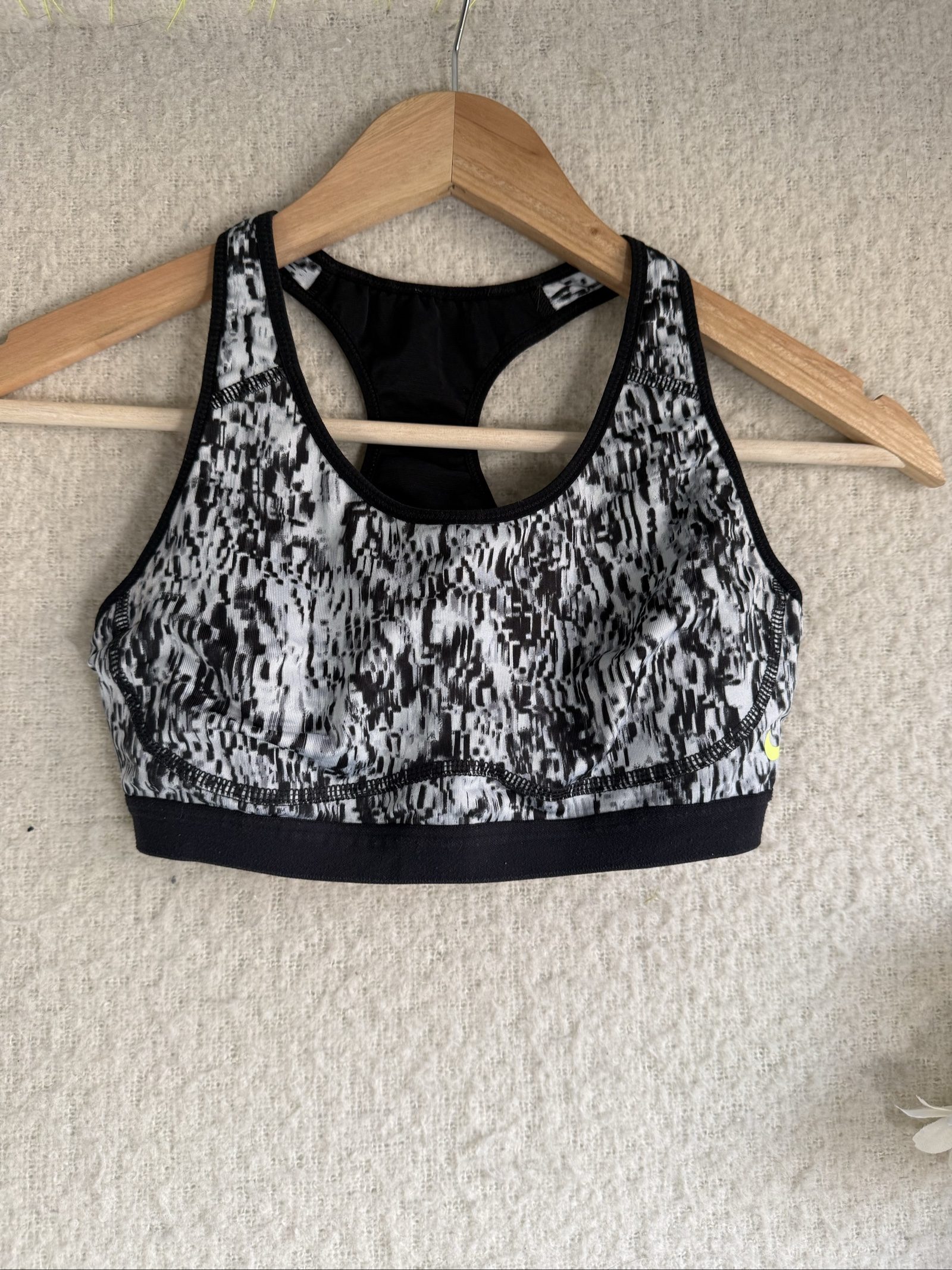 Nike Black & White Print Dri-Fit Sports Bra UK Small Racerback Support