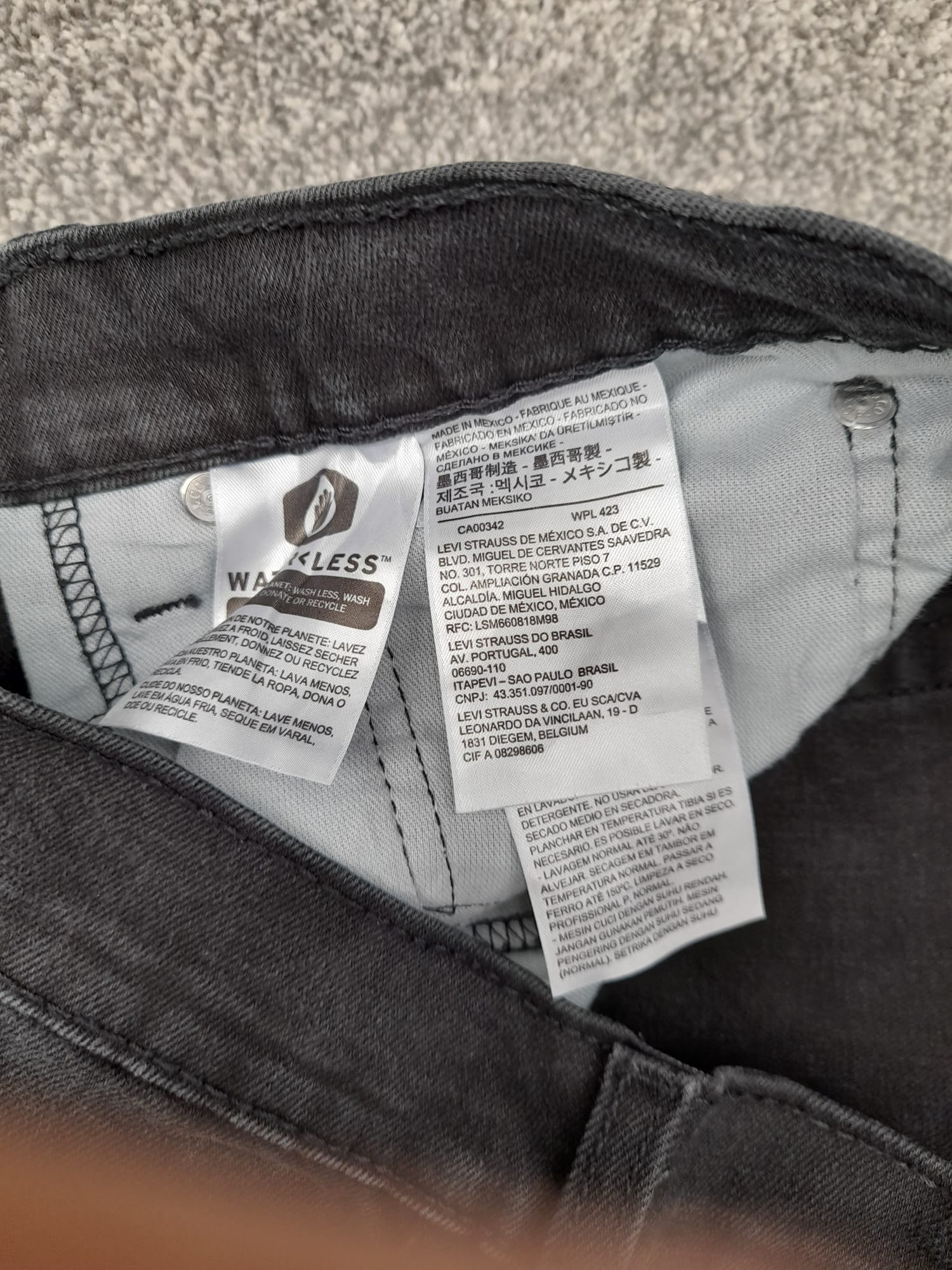 Levi's Black 541 Athletic Fit Denim Jeans Red Tab 34" image 6