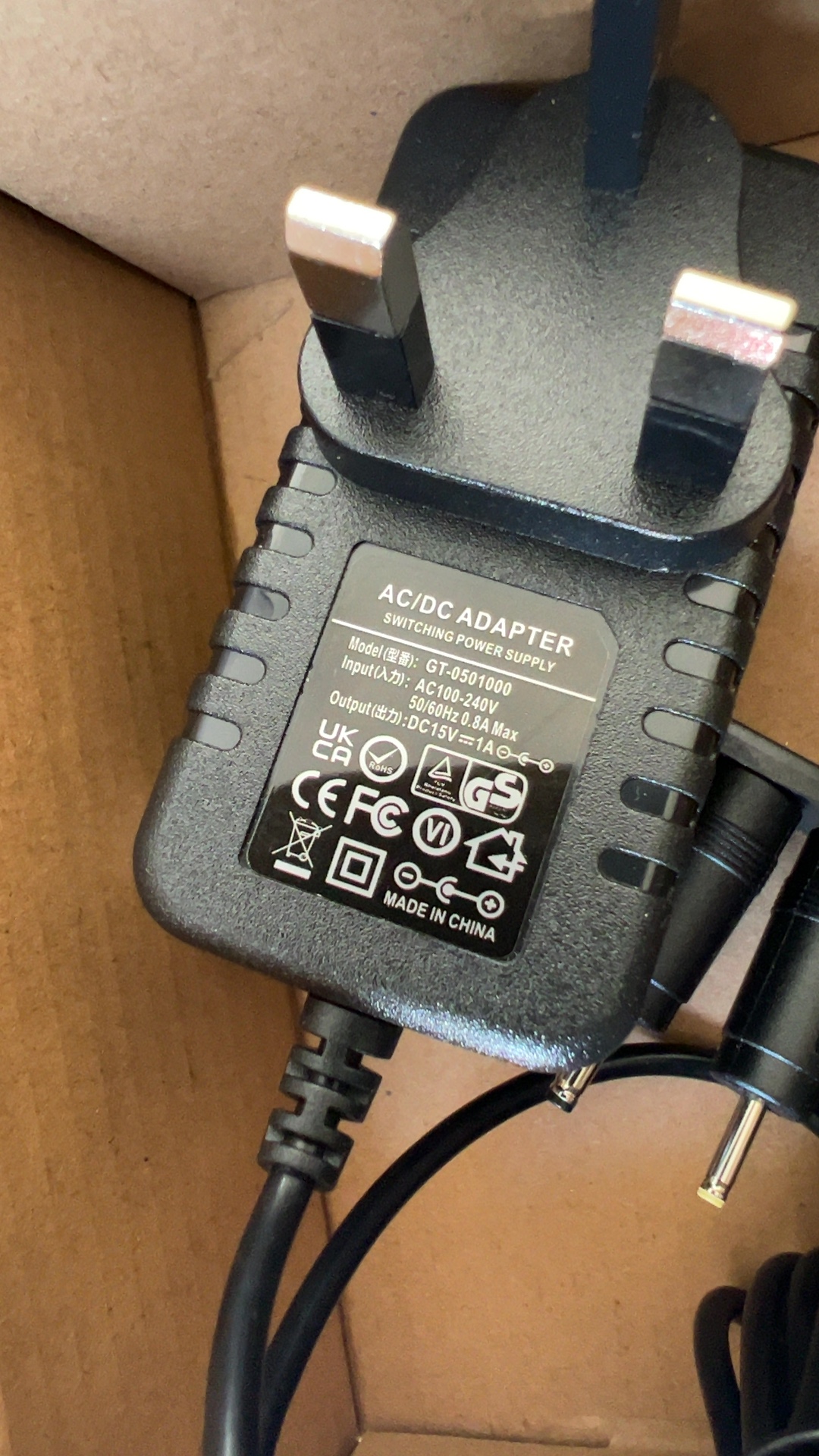 Universal Black AC/DC Power Adapter GT-0501000 with 7 Connectors UK Plug