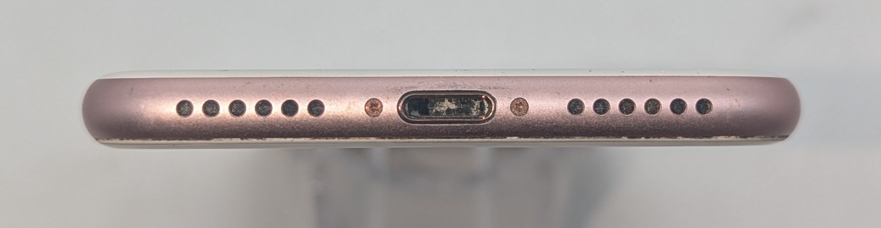 Apple Rose Gold iPhone 7 32GB Unlocked Good Condition (B Grade) image 8