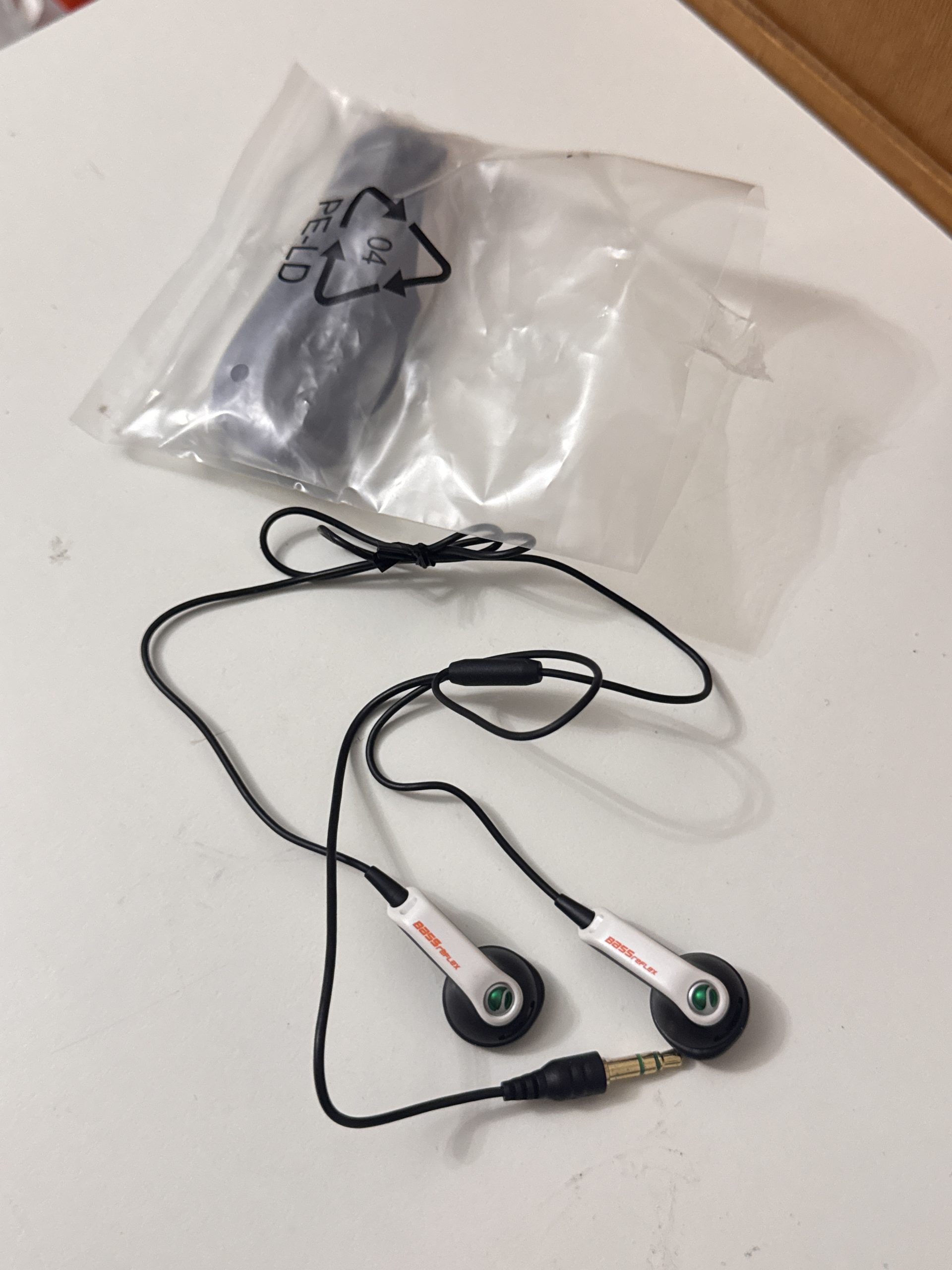 BASSREFLEX White & Black Earbud Headphones with Mic Extra -4