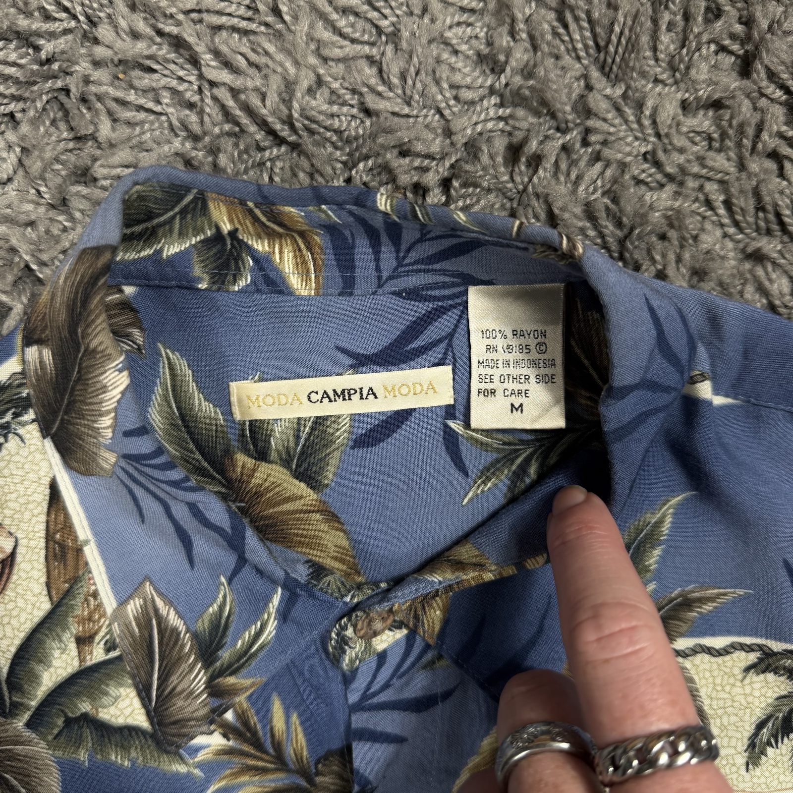 Moda Campia Vintage Rayon Hawaiian Shirt Blue Floral M image 3