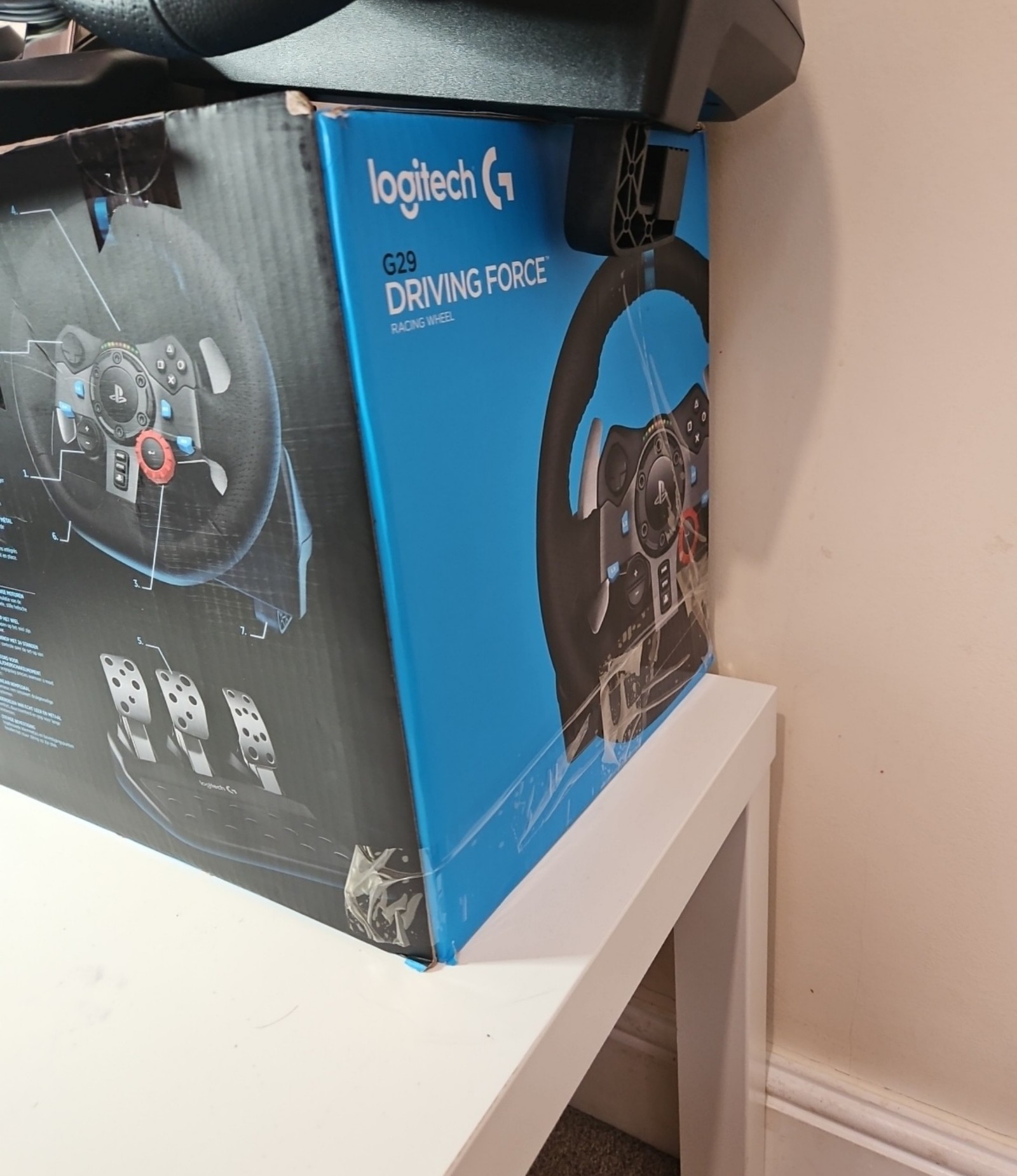 Logitech Black G29 Driving Force Racing Wheel and Pedals PS3 PS4 image 6