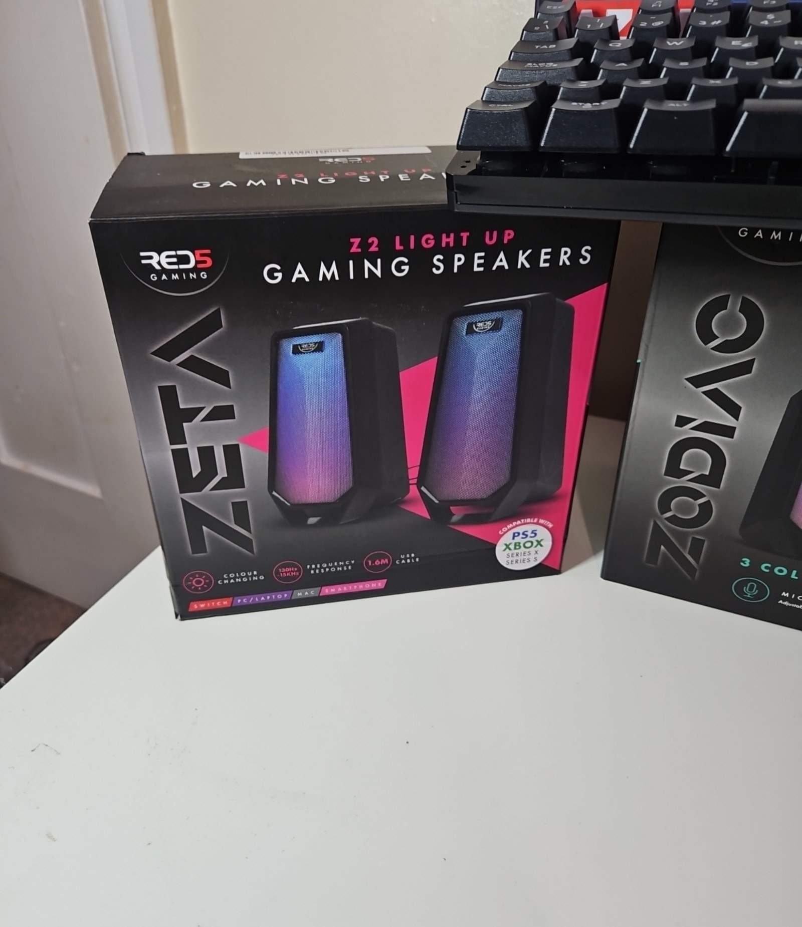 Red5 Zeta Gaming Speakers & Zodiac Bundle + GX Trust Keyboard Set Unisex image 2