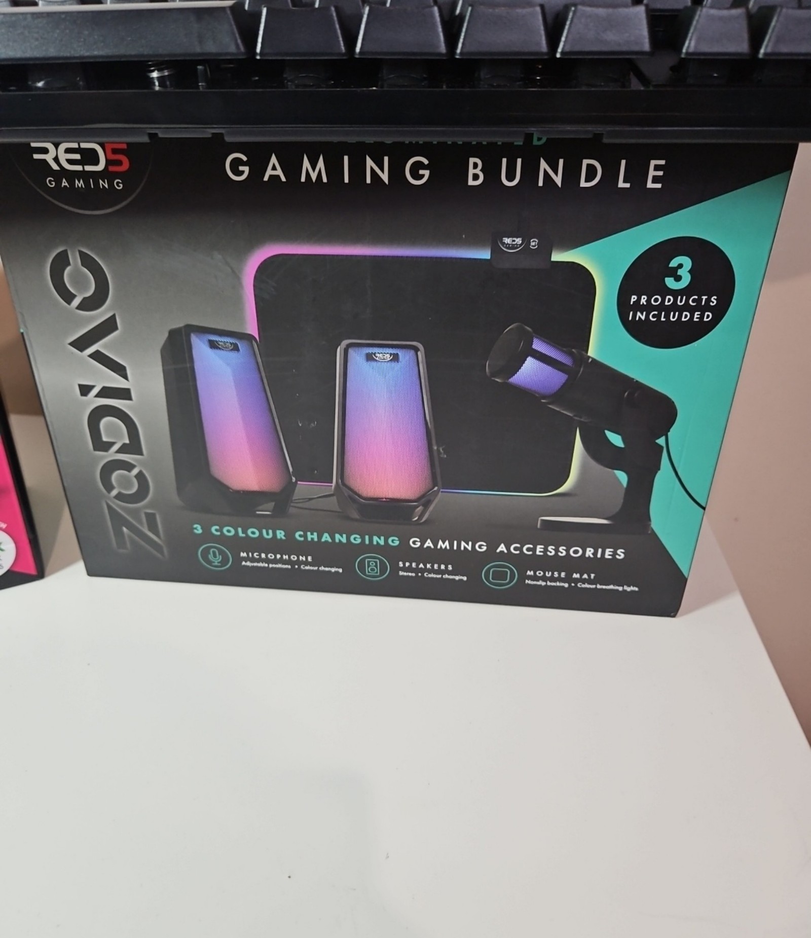 Red5 Zeta Gaming Speakers & Zodiac Bundle + GX Trust Keyboard Set Unisex image 3