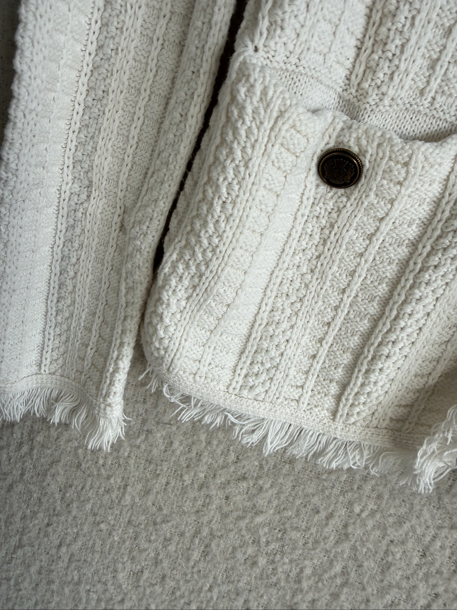 Well Worn Cream Cable Knit Frayed Trim Cardigan UK Small Elegant Casual Knitwear image 7