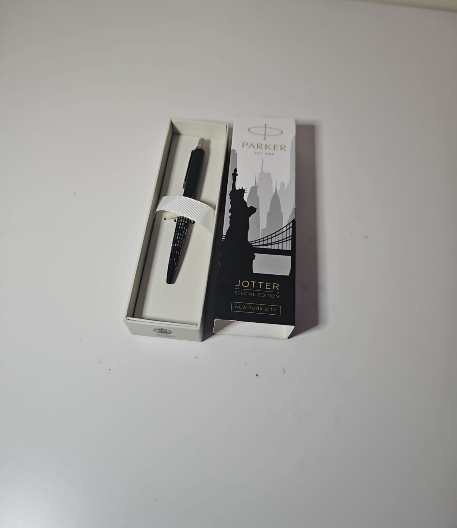 Parker Black & Grey Jotter Special Edition Ballpoint Pen Other image 4