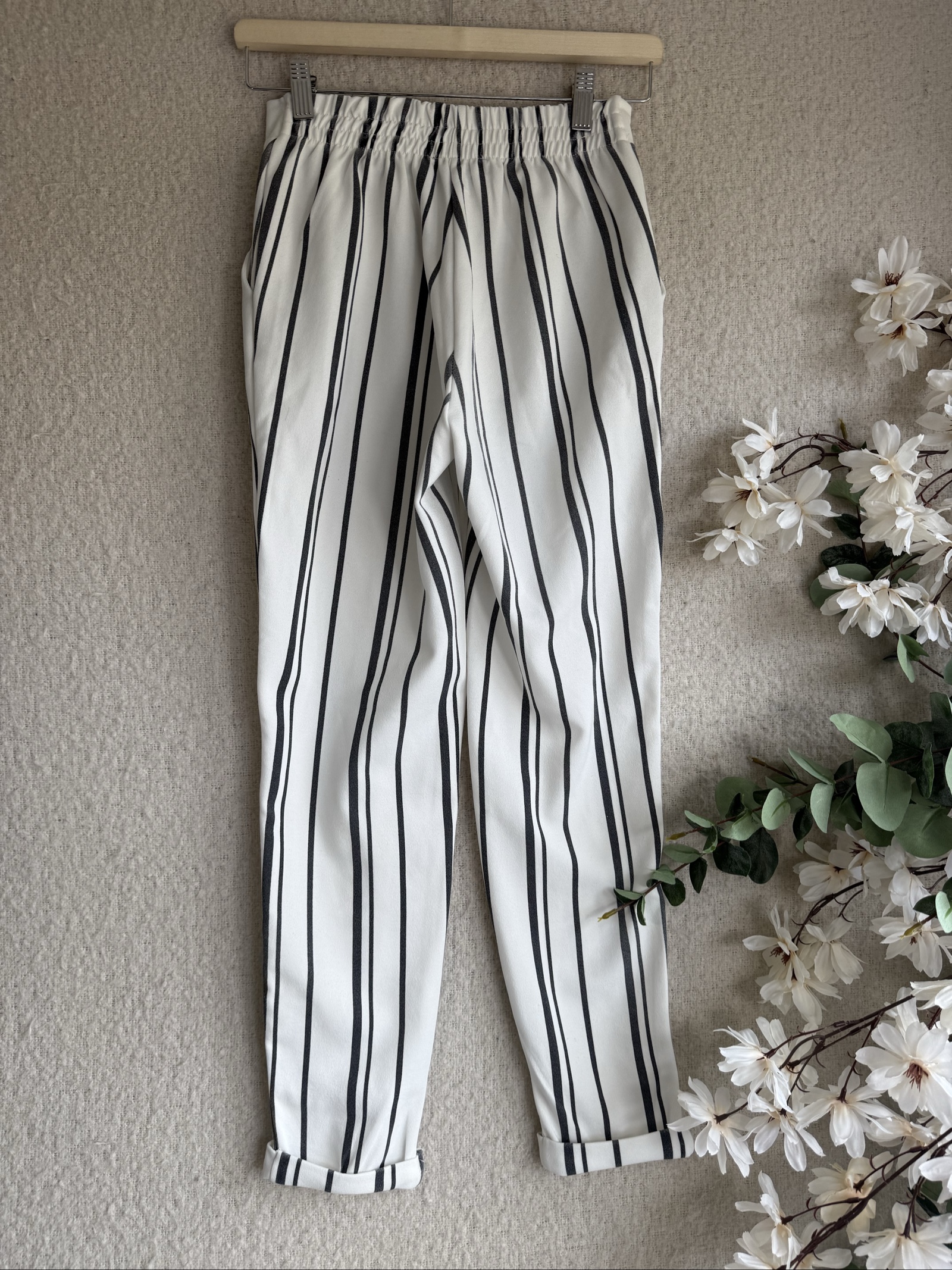 Primark White & Black Striped Trousers UK 4 Elegant Relaxed Fit Style image 4